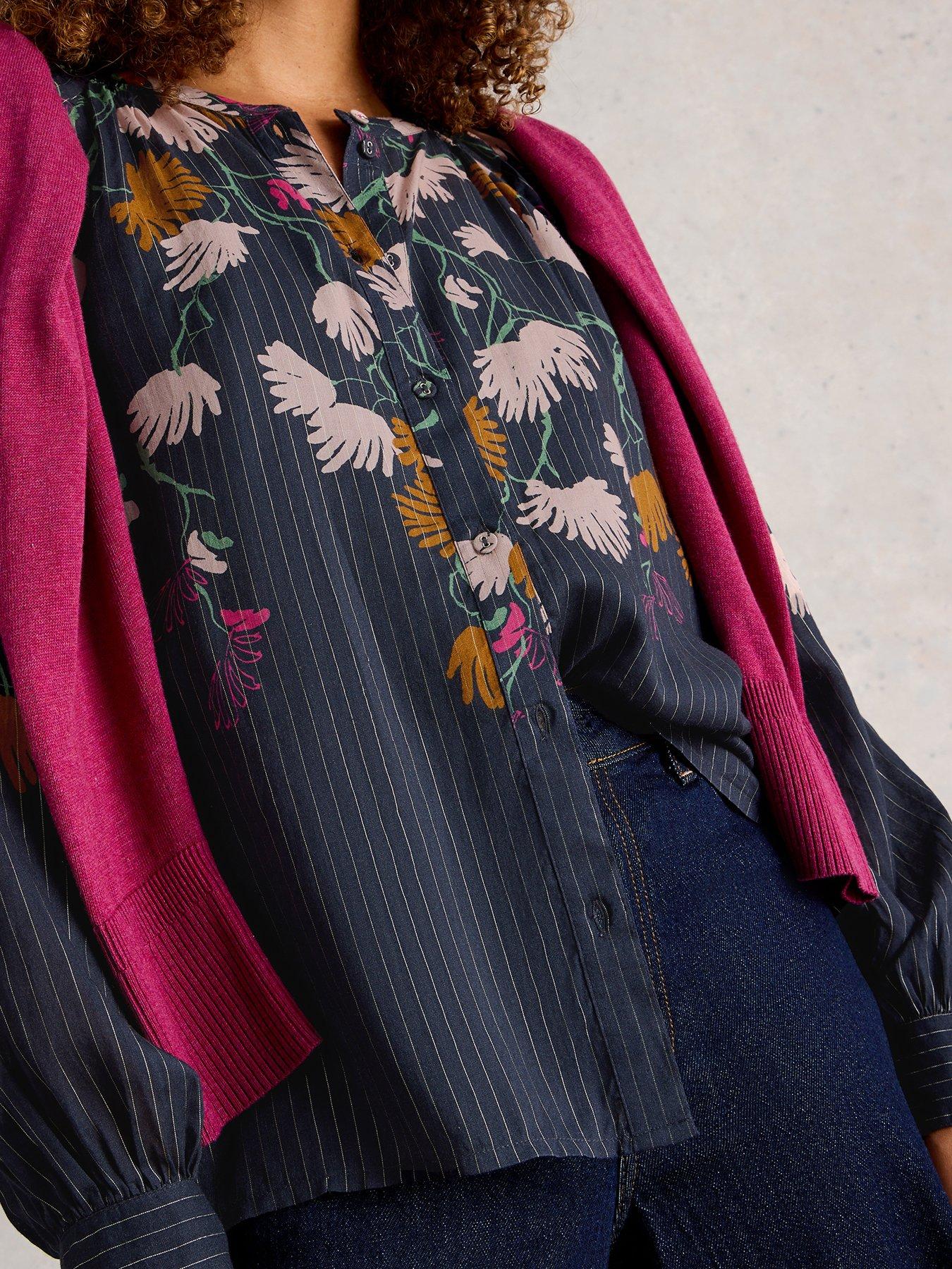 white-stuff-yuki-top-navyoutfit