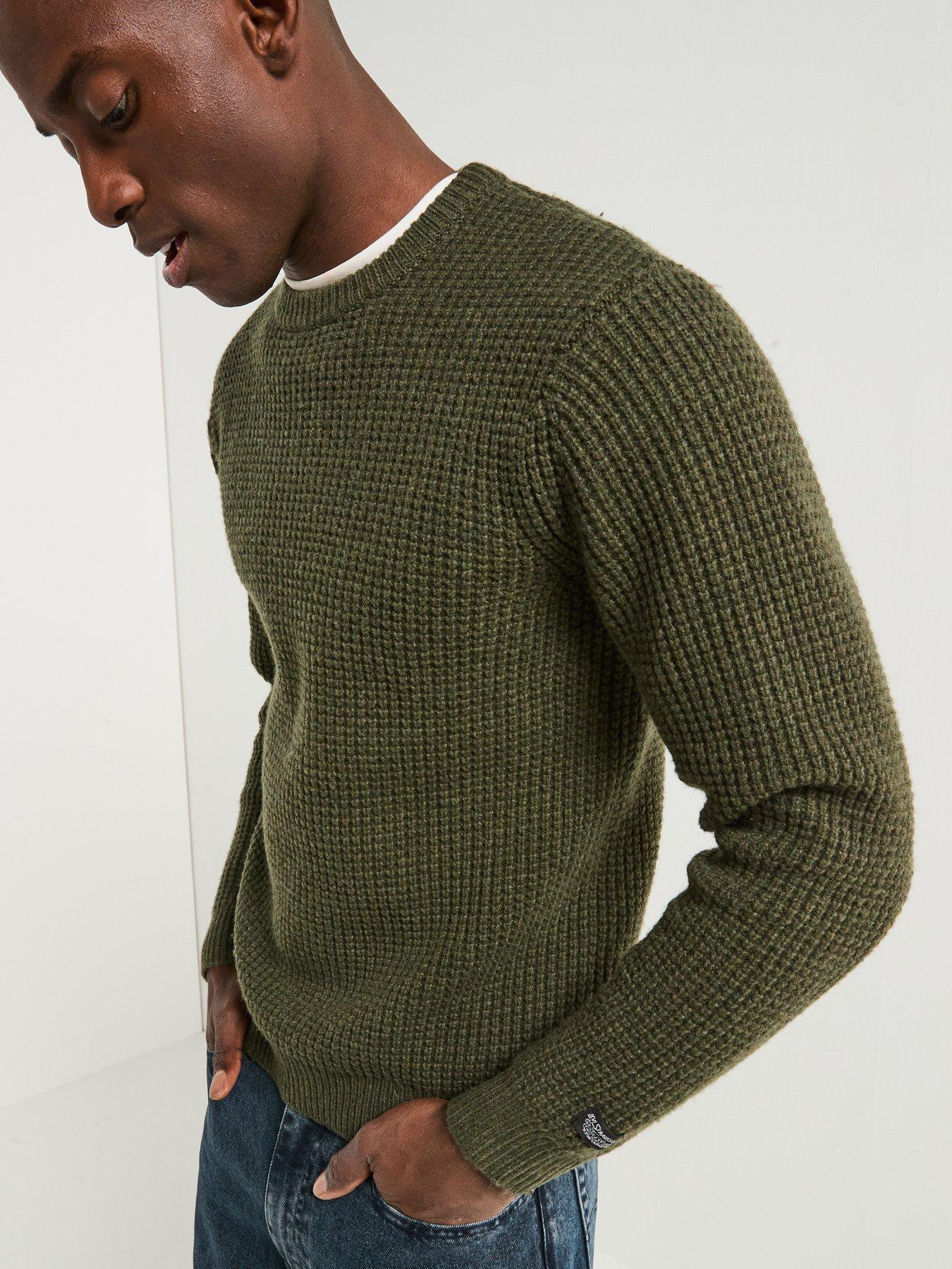 levis-presidio-crew-waffle-knitted-jumper-brownoutfit