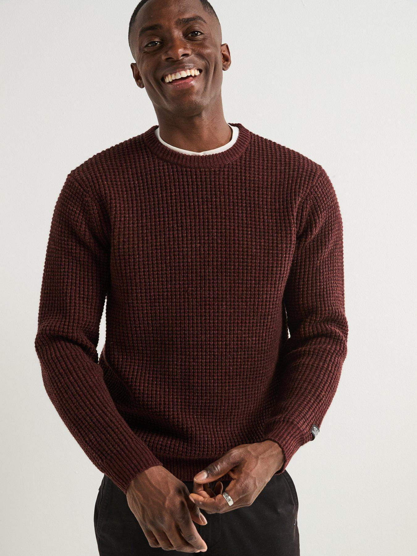 levis-presidio-crew-waffle-knitted-jumper-burgundydetail