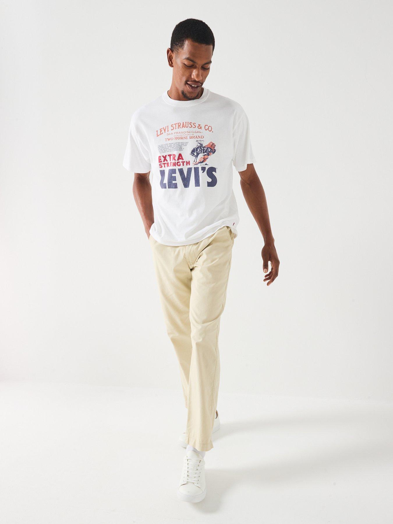 Image 3 of 5 of Levi's Short Sleeve Vintage Fit Graphic T-Shirt- White
