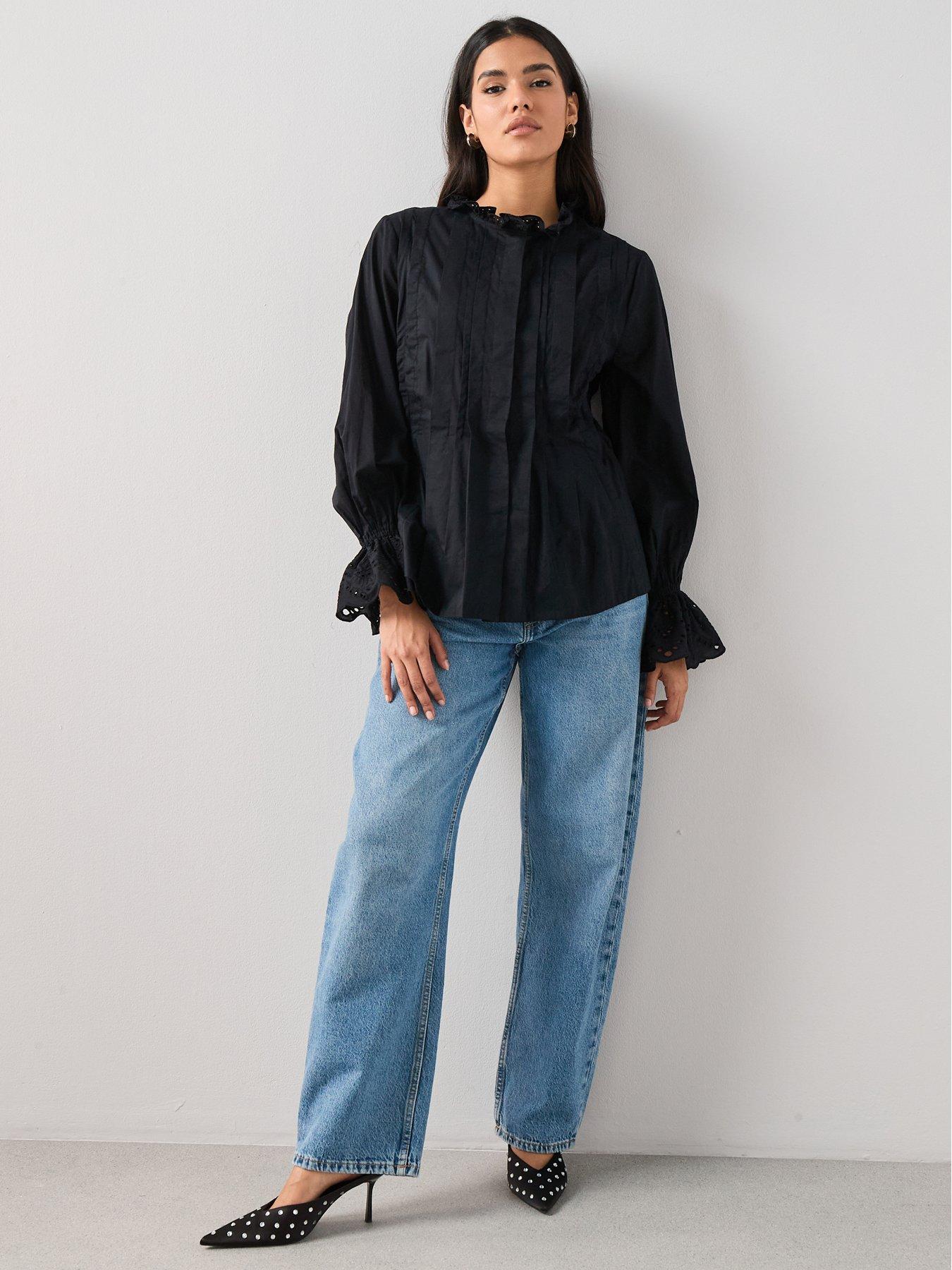 the-very-collection-broderie-pleated-blouse-blackdetail