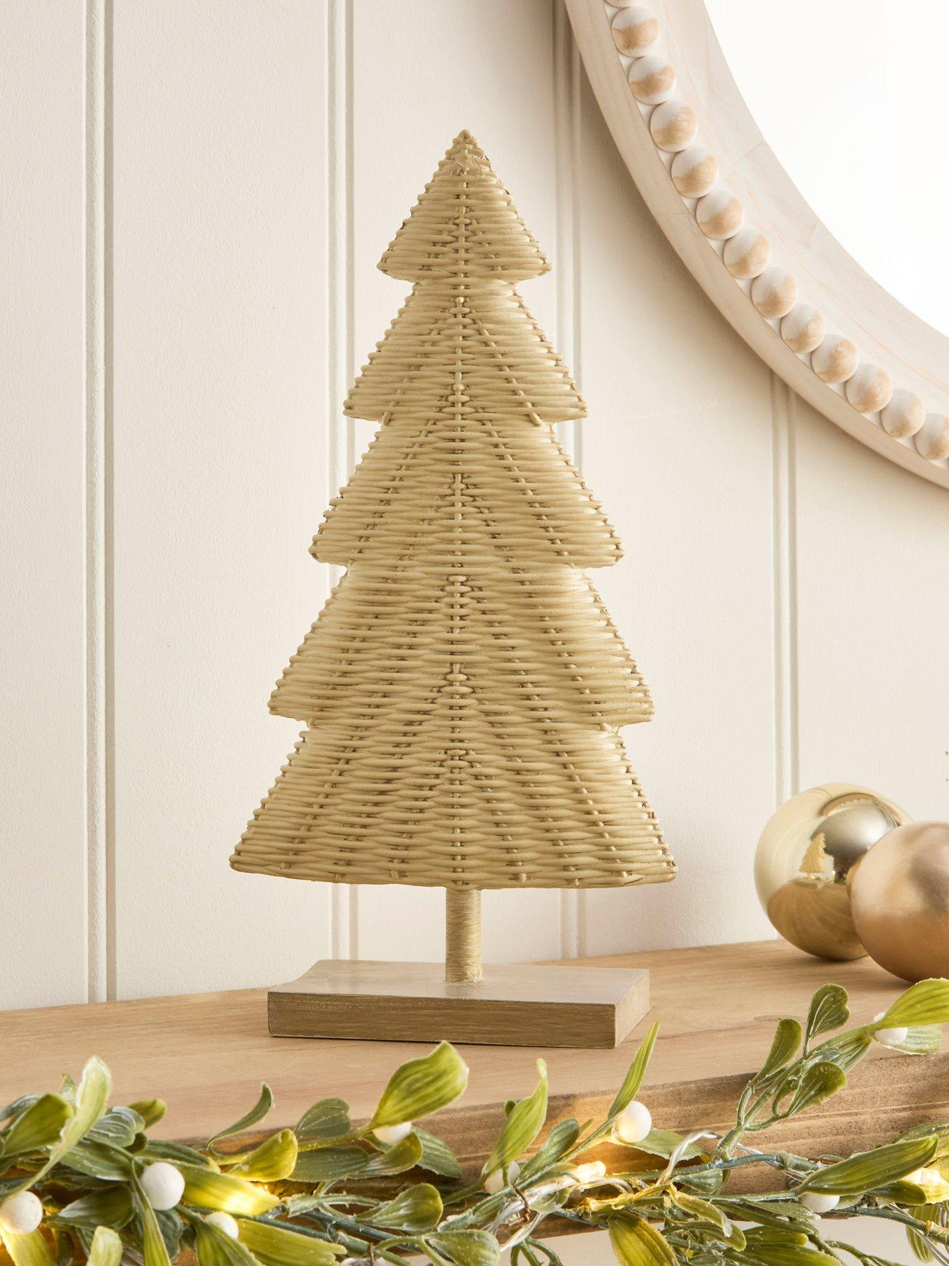 festive-rattan-effect-christmasnbsptree-ornamentfront
