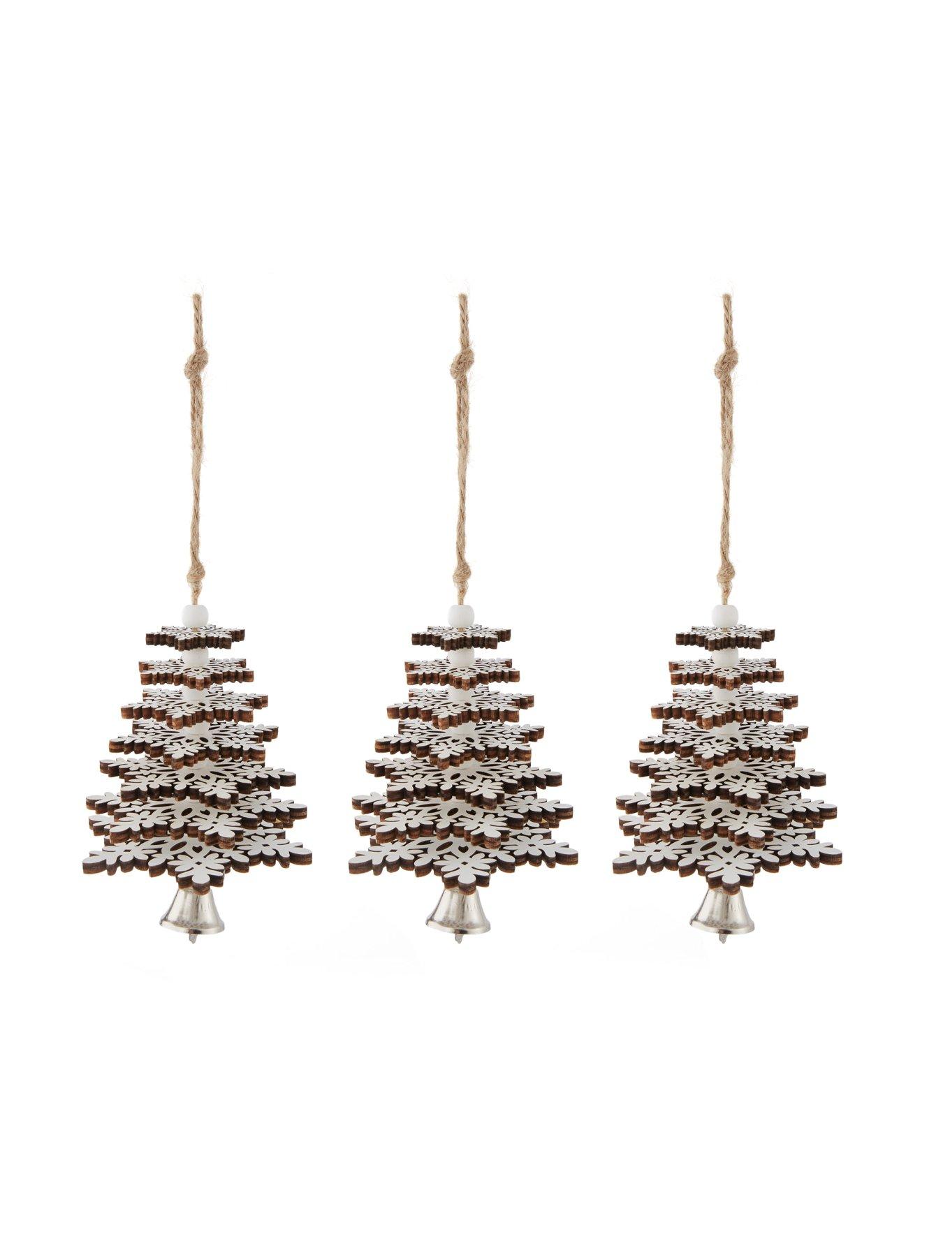 festive-set-of-3-wooden-snowflake-christmas-tree-decorationsoutfit