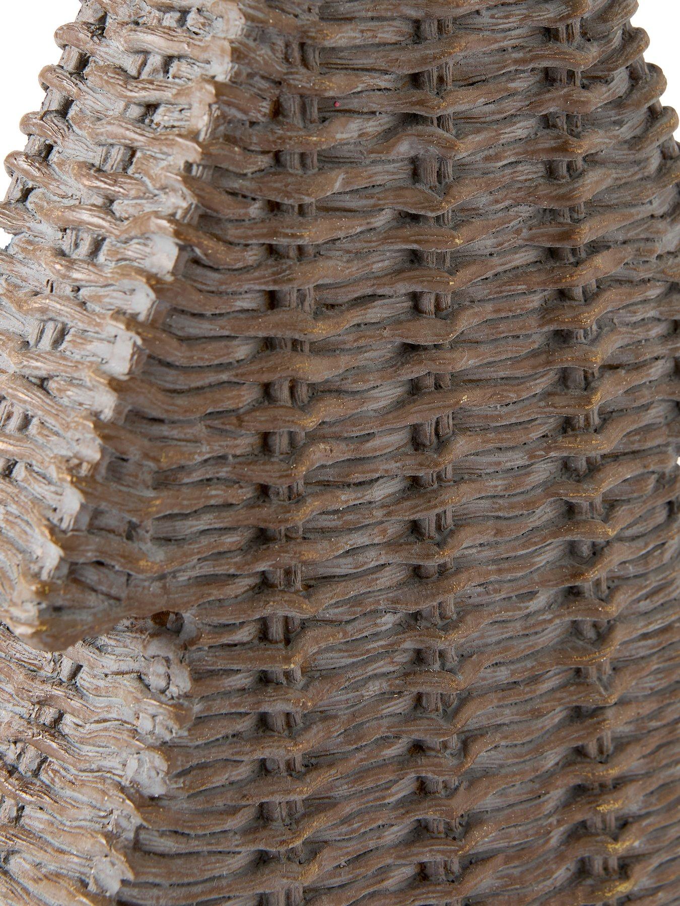 festive-32cm-wicker-style-tabletop-tree-decorationoutfit