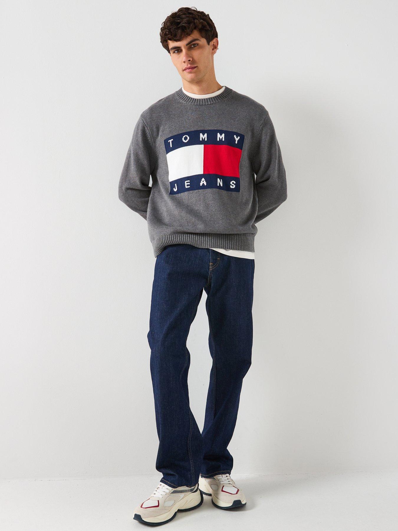 tommy-jeans-regular-flag-knitted-jumper-blackdetail