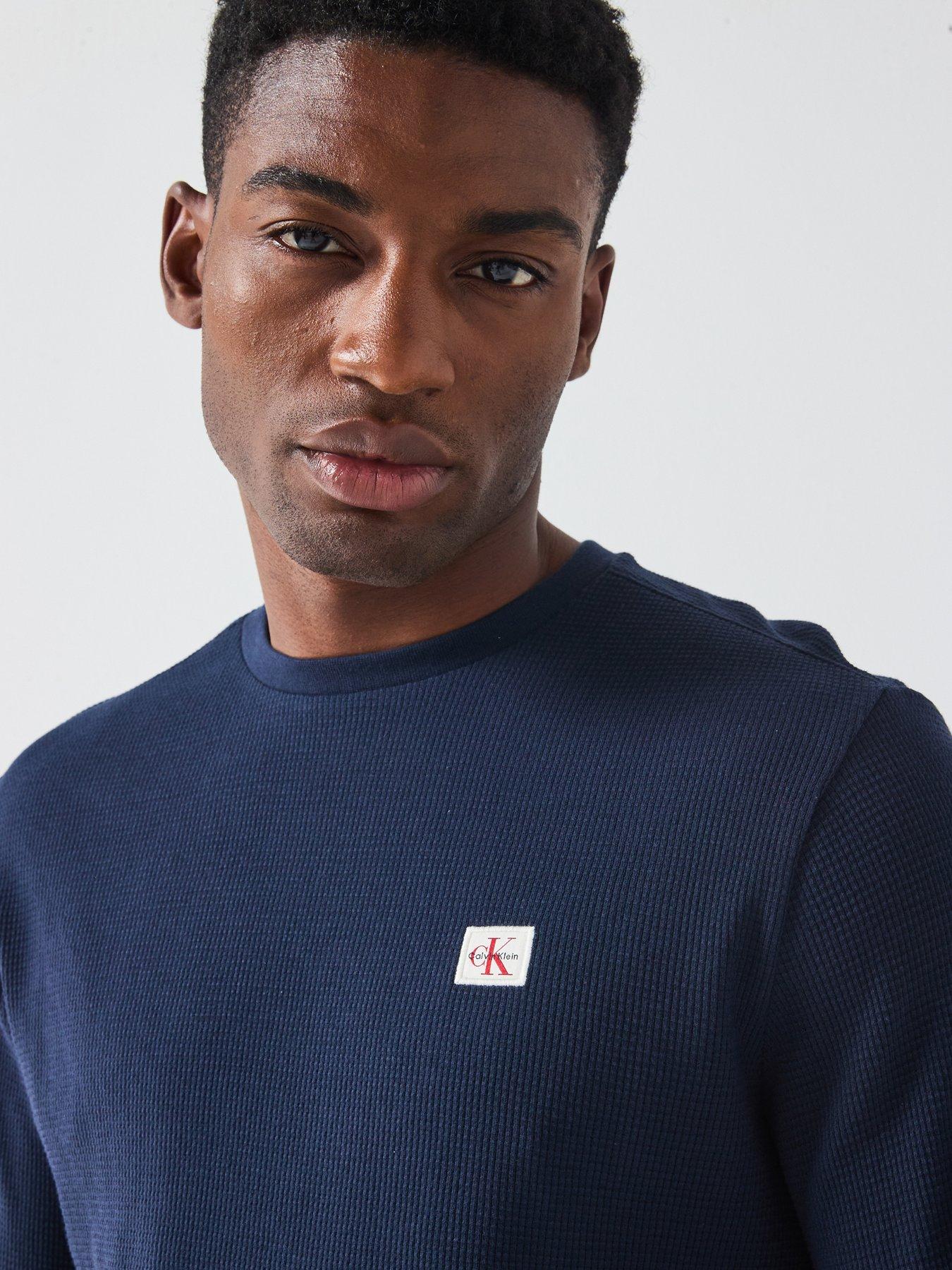 calvin-klein-jeans-waffle-badge-long-sleeve-t-shirt-navyoutfit