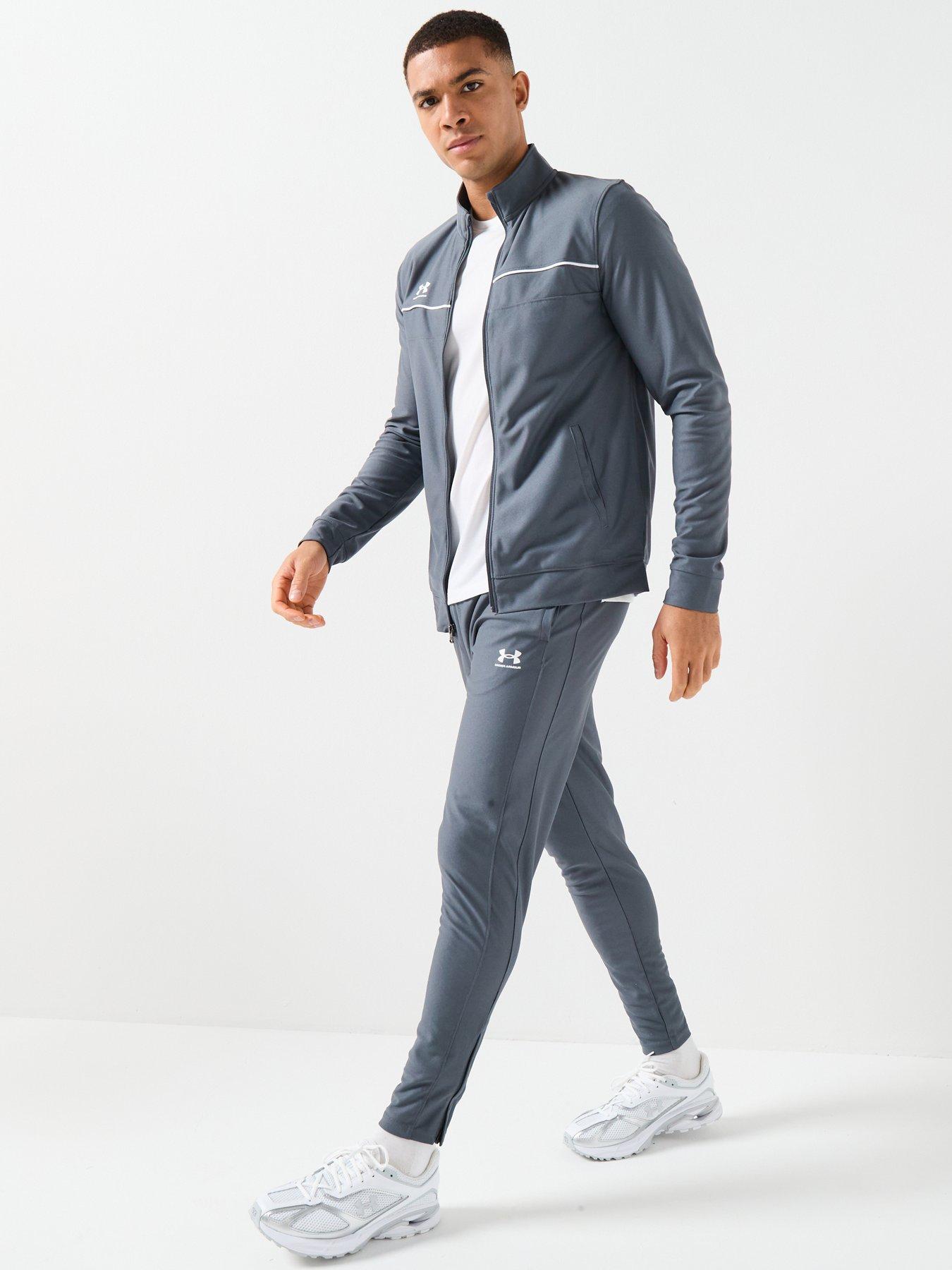 under-armour-mens-challenger-tracksuit-greydetail