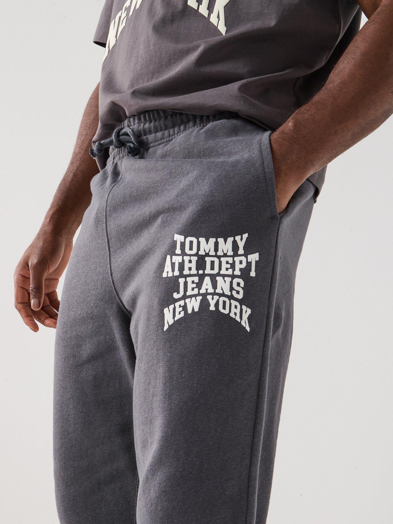 Image 4 of 6 of Tommy Jeans Regular Fit Cuffed Joggers - Black