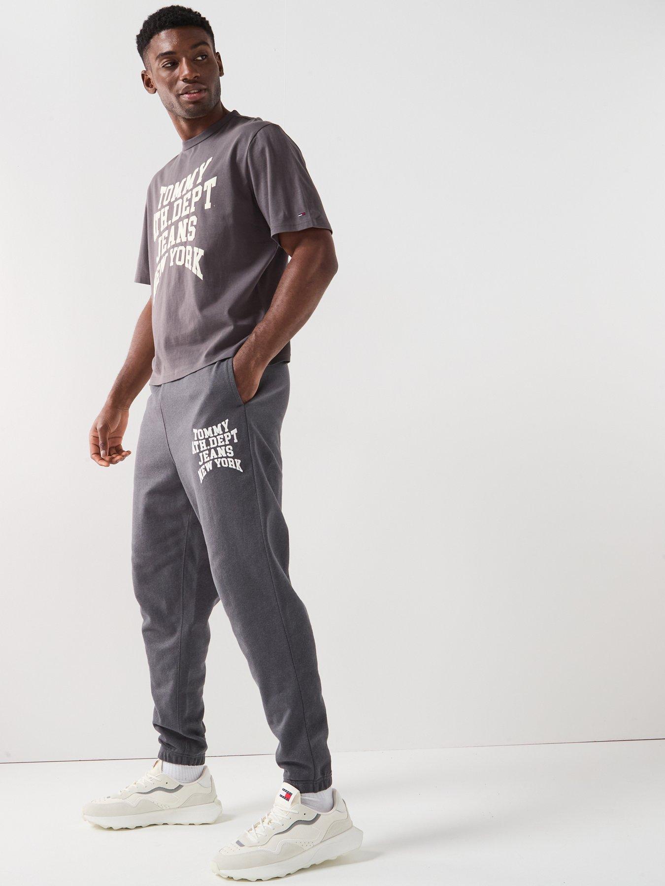 Image 6 of 6 of Tommy Jeans Regular Fit Cuffed Joggers - Black