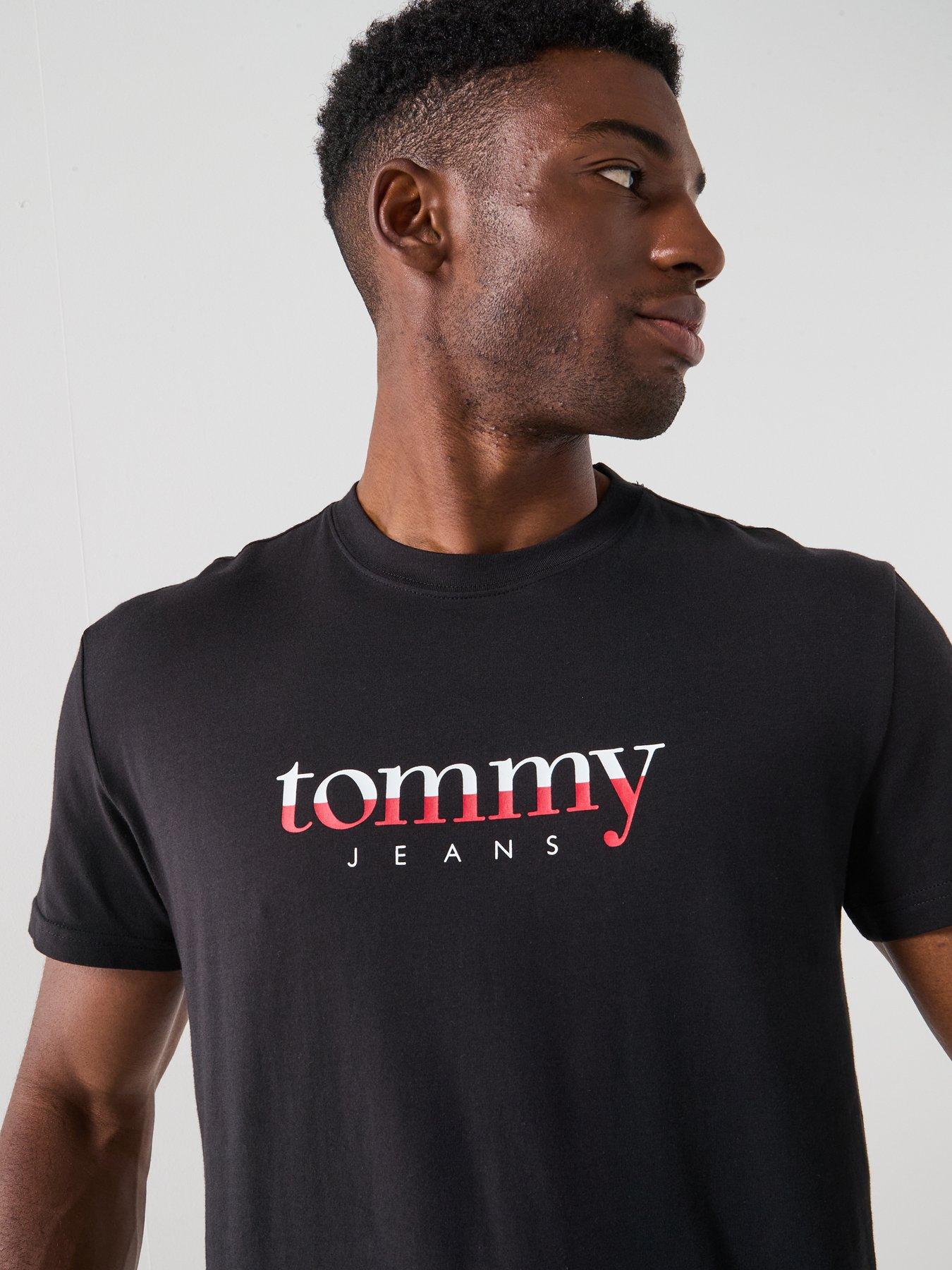 tommy-jeans-chest-logo-t-shirt-blackdetail
