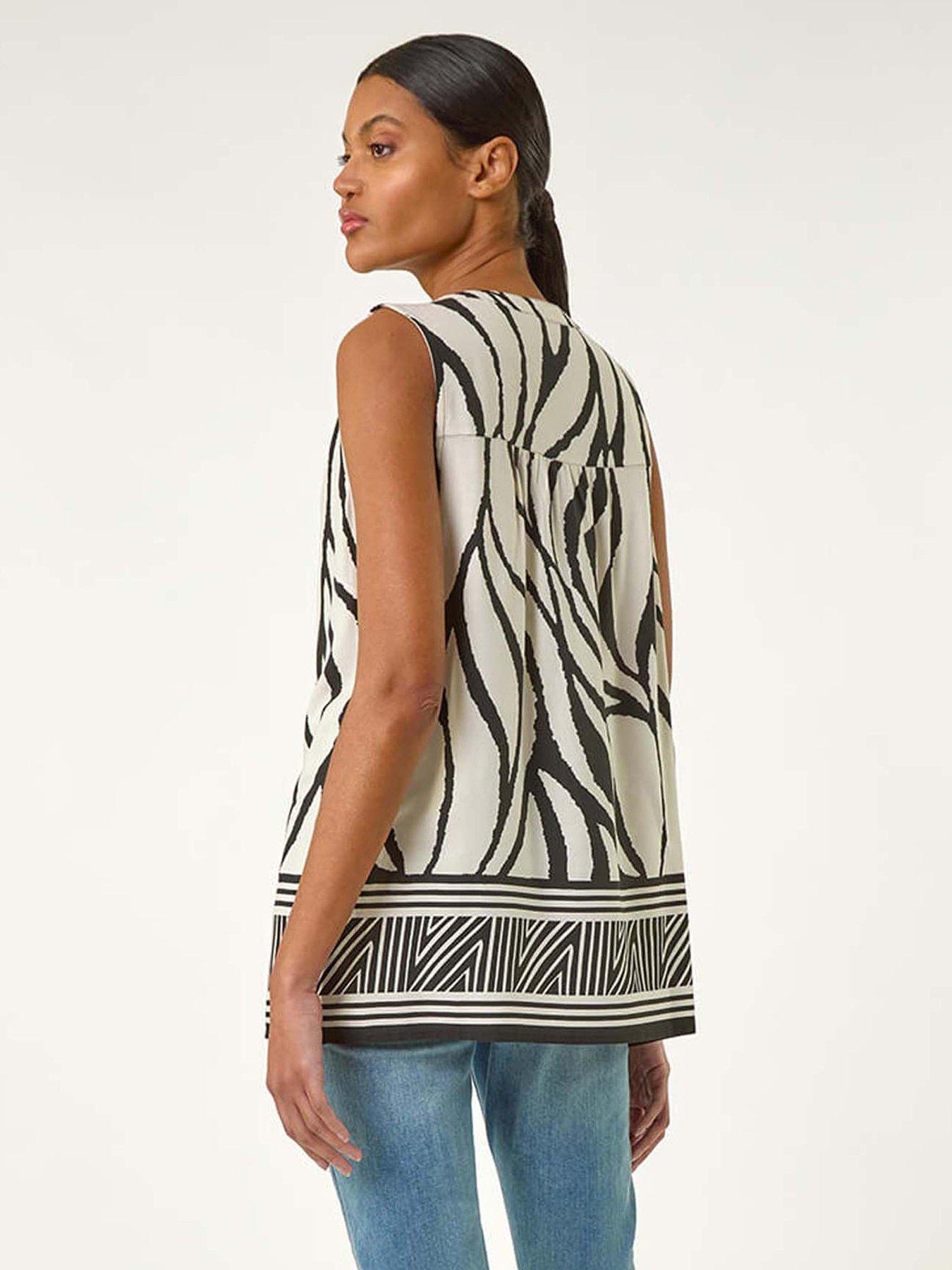 roman-stripe-border-print-v-neck-vest-whitestillFront