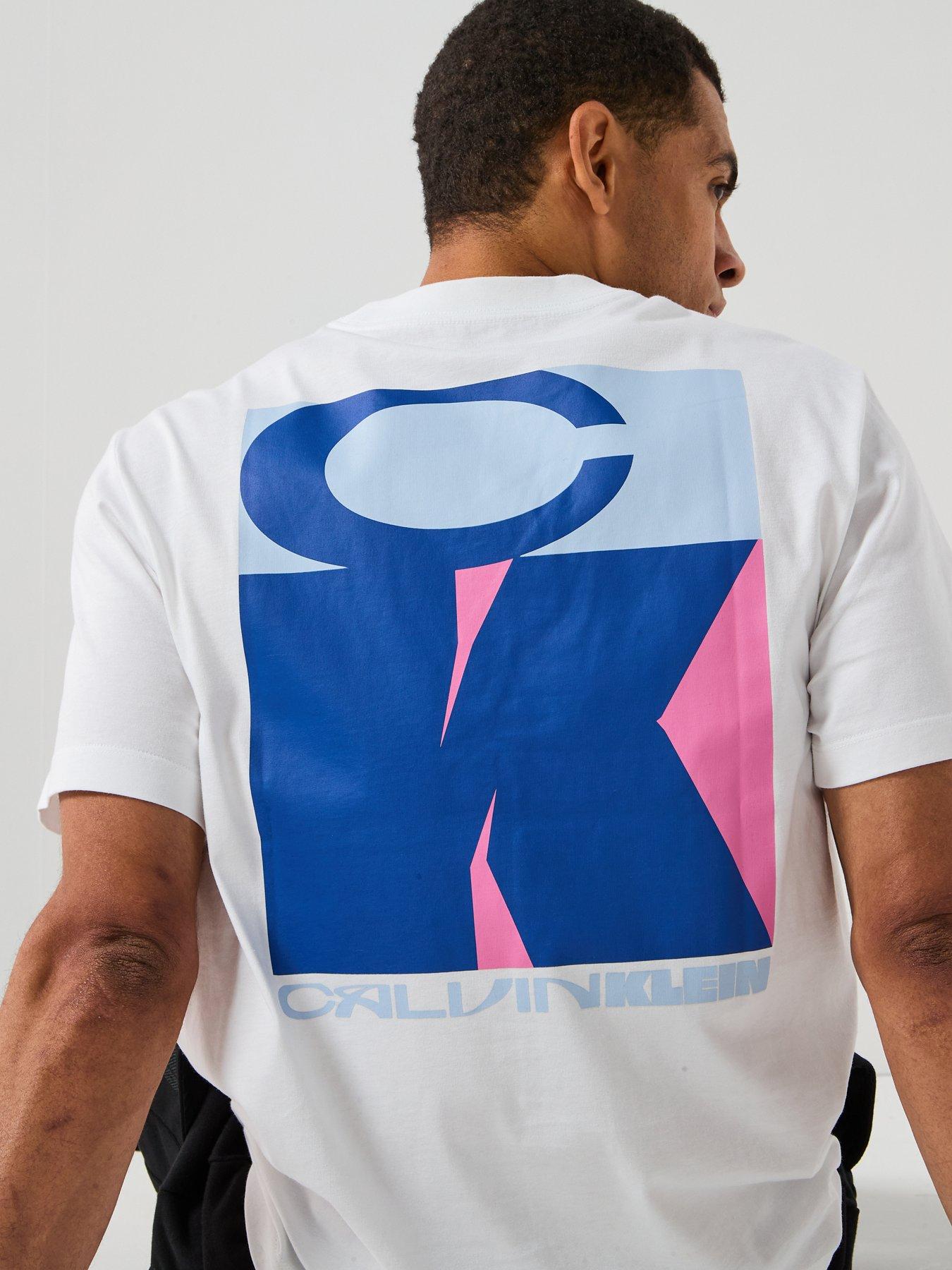 calvin-klein-jeans-calvin-klein-jeans-stack-graphic-t-shirt-whiteoutfit