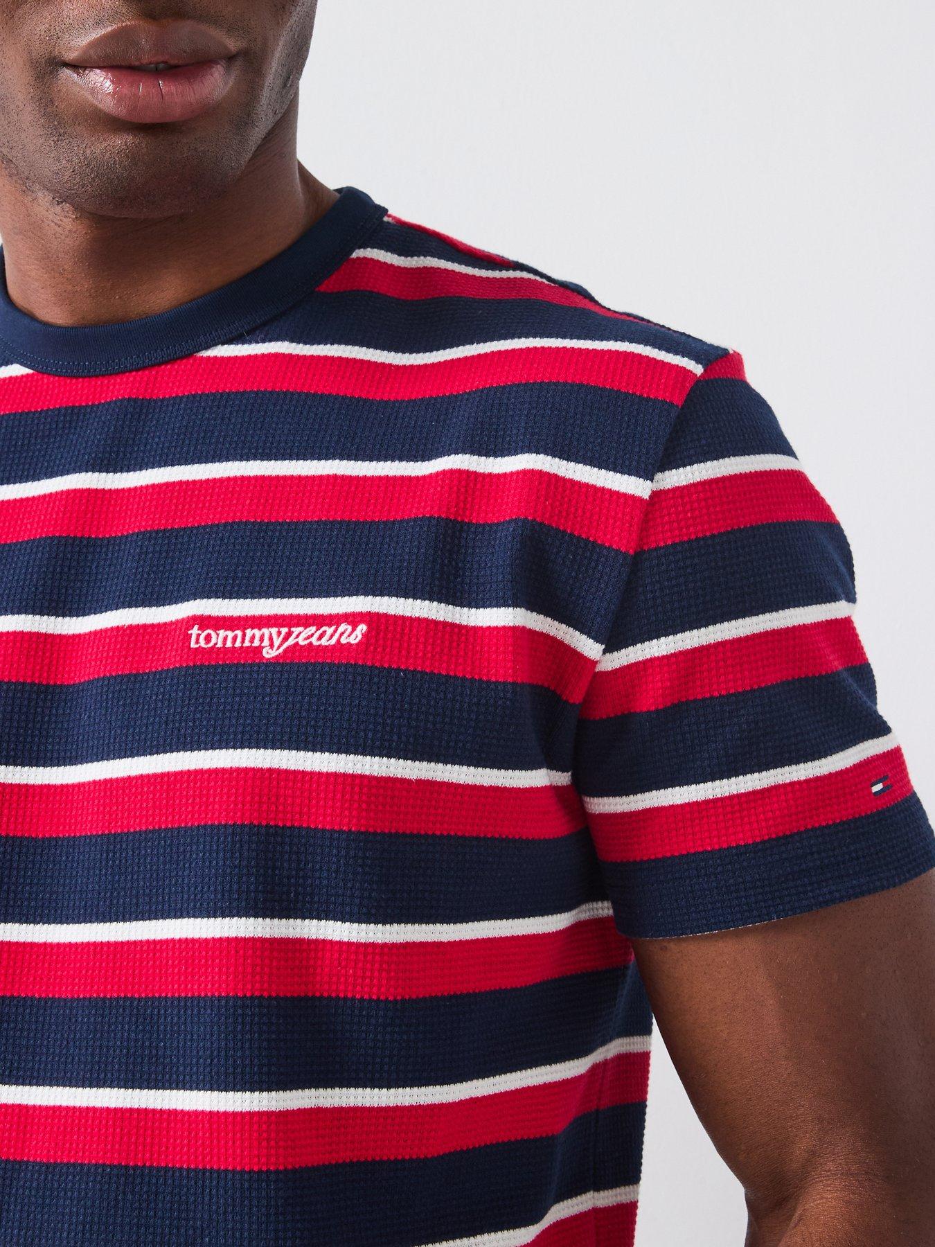 tommy-jeans-regular-waffle-script-stripe-t-shirt-navyoutfit