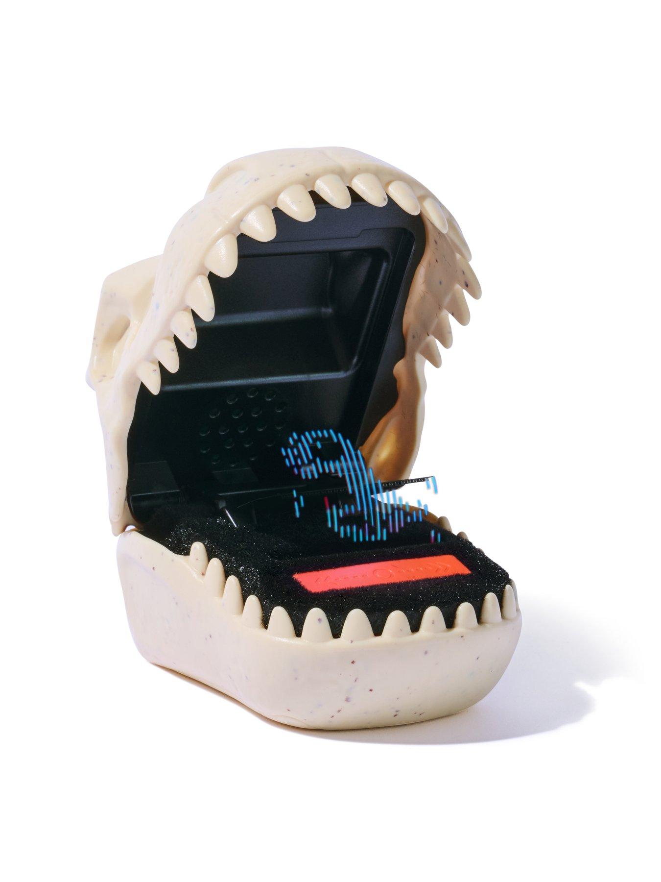 bitzee-bitzee-interactive-digital-pet-jurassic-worldoutfit