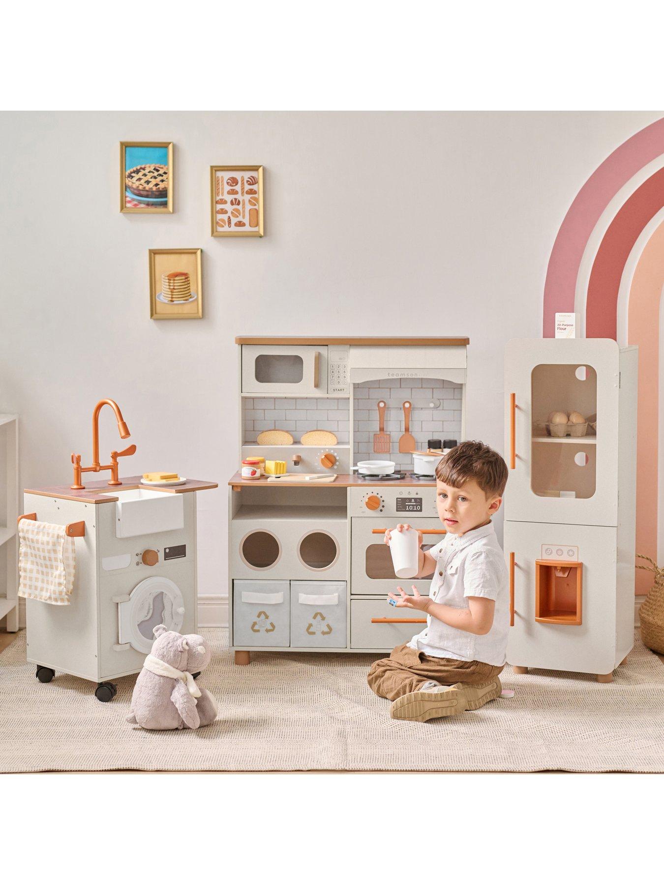 teamson-kids-xl-deluxe-play-kitchenback