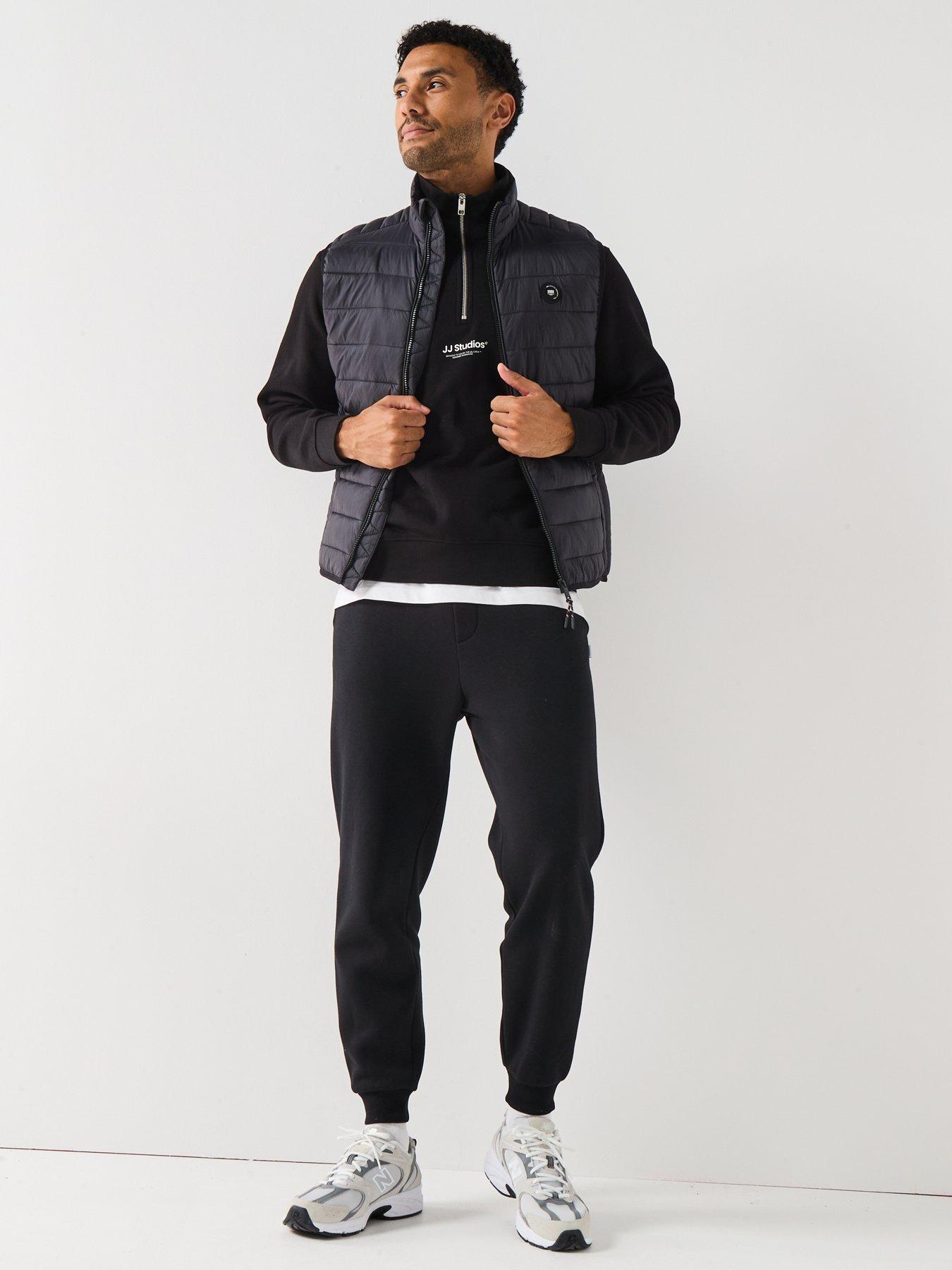 Image 3 of 6 of Jack & Jones Soho JJ Studios 1/4 Zip Sweat - Black