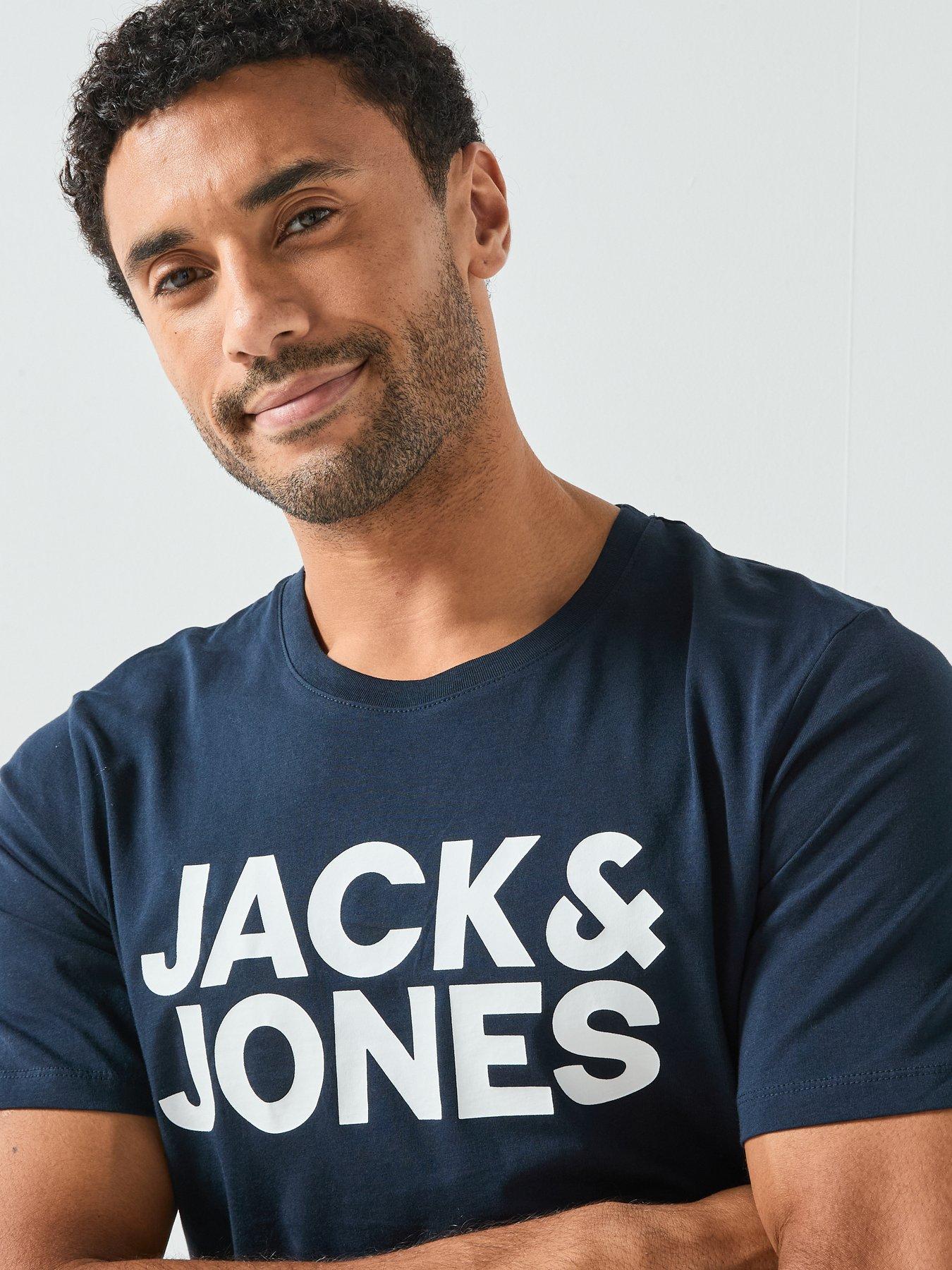 jack-jones-large-chest-logo-t-shirt-navyoutfit
