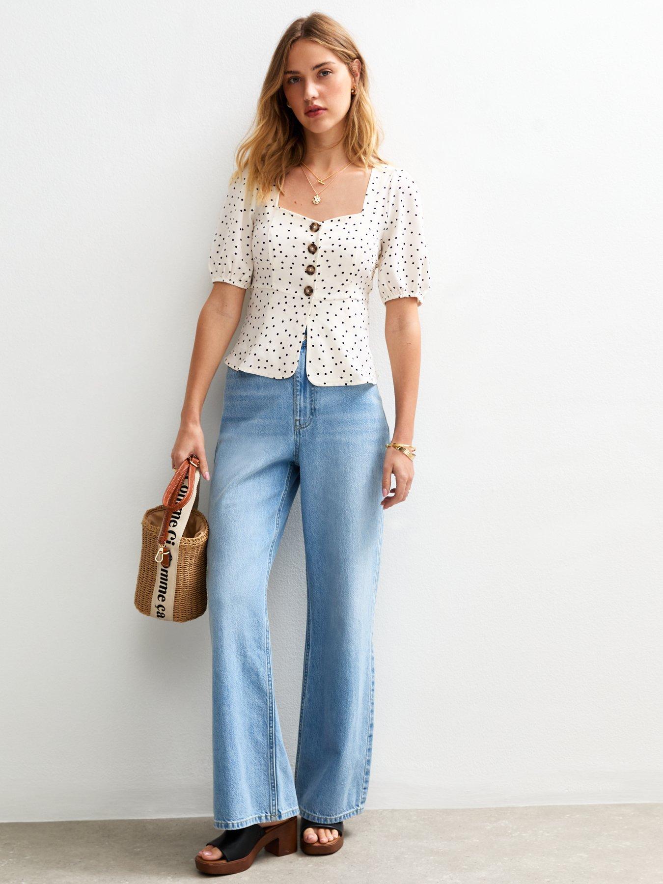 Image 3 of 4 of New Look White Polka Dot Puff Sleeve Top