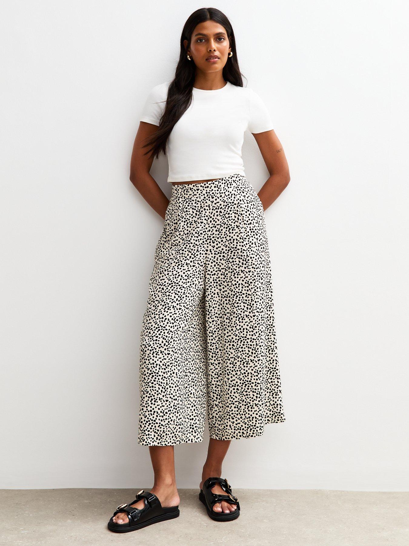 New Look Dalmatian Print Cropped Wide Leg Trousers - White