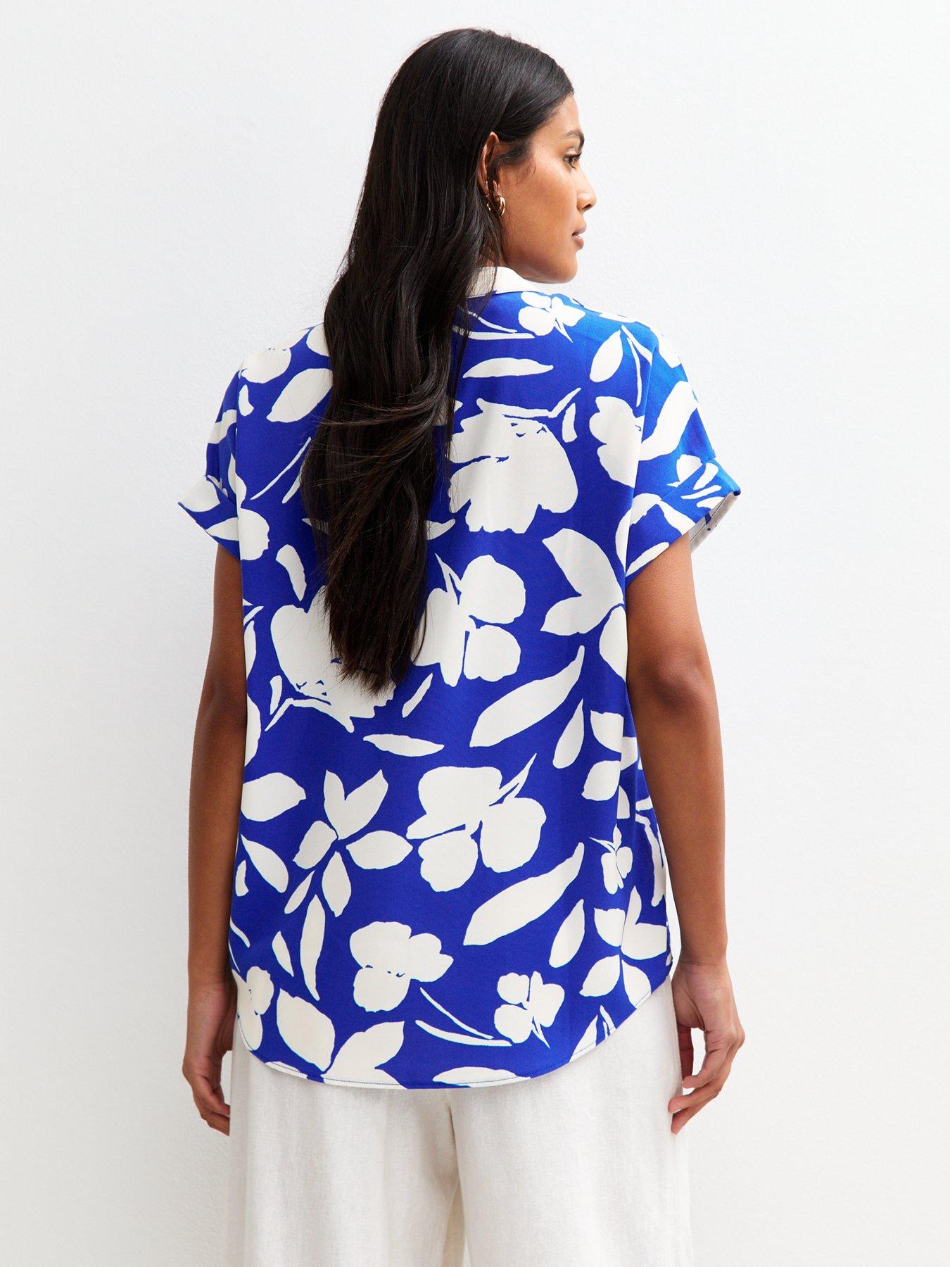 new-look-floral-print-v-neck-top-bright-bluestillFront
