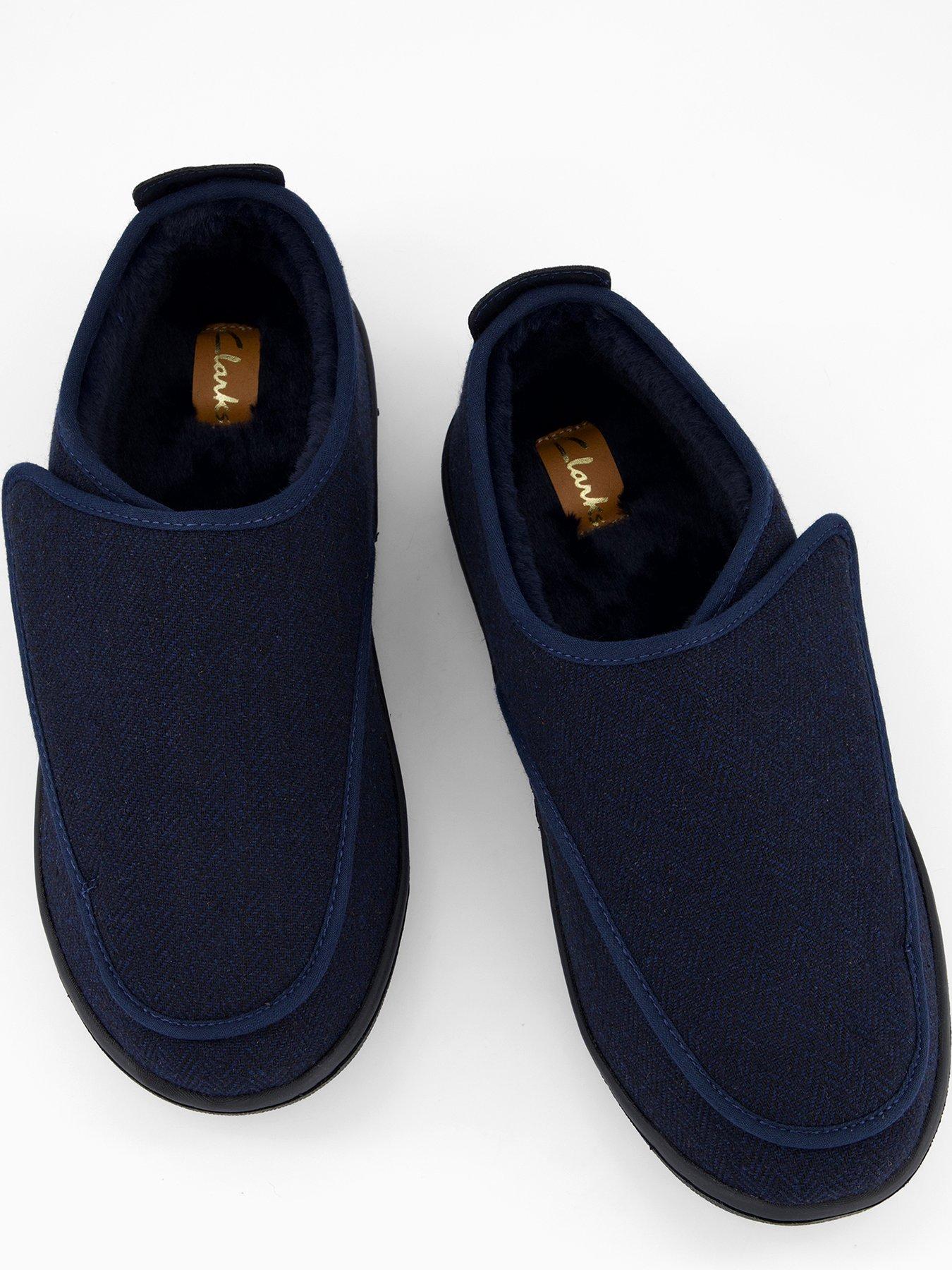 Image 3 of 7 of Clarks Clarks King Riptape Slippers-navy