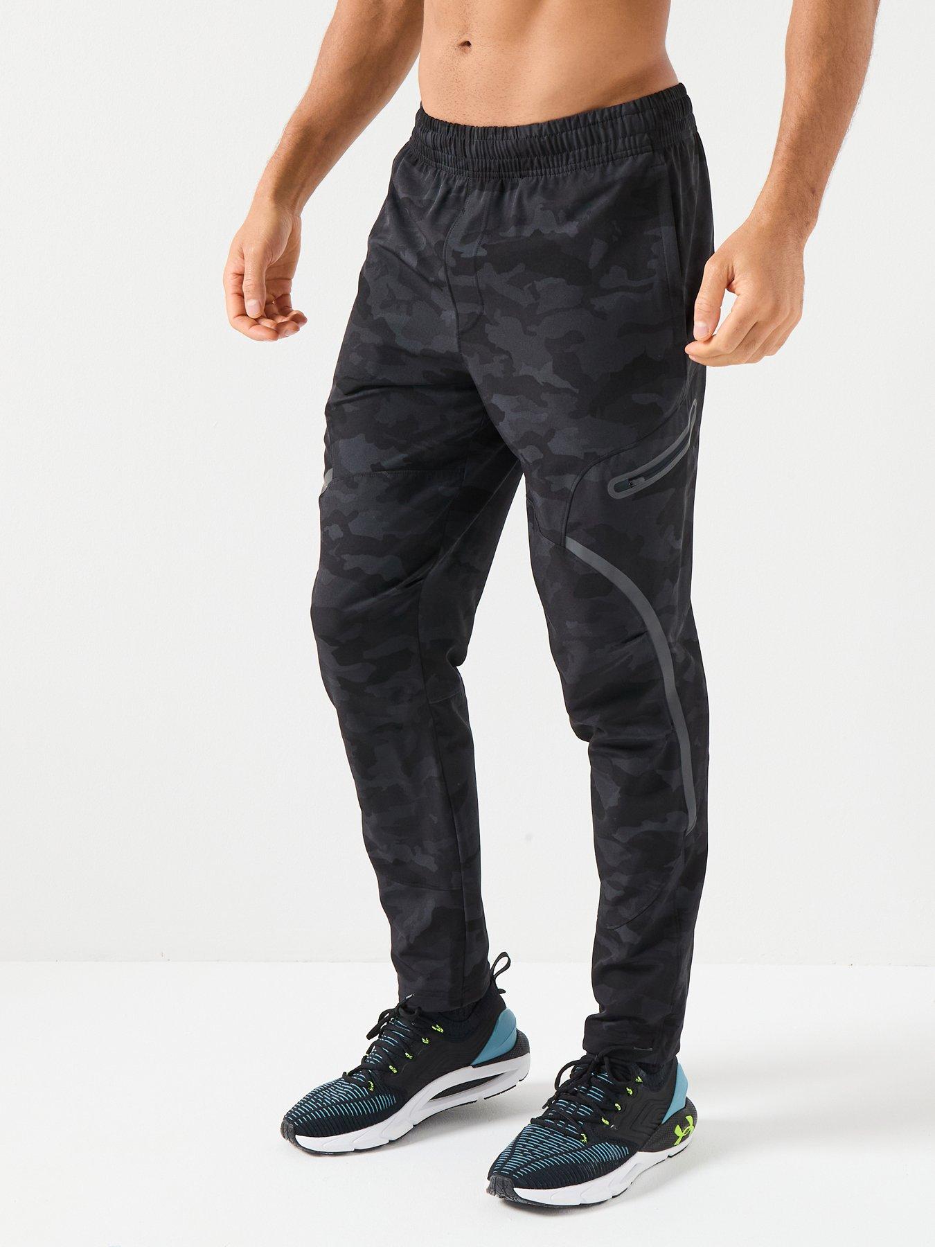 UNDER ARMOUR Mens Training Unstoppable Cargo Pant - Black