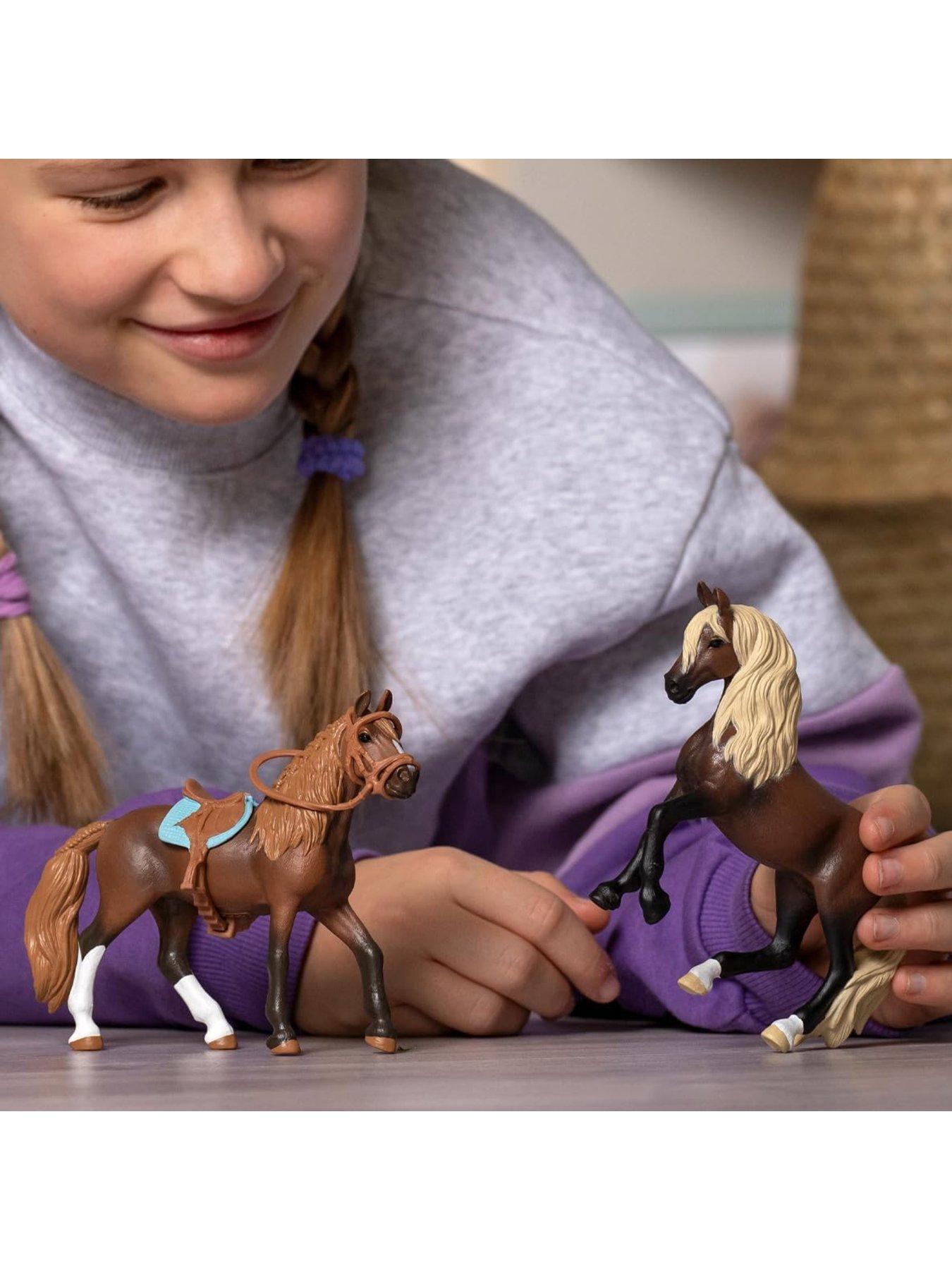 Image 4 of 4 of Schleich Horse Club Paso Peruano Starter Set