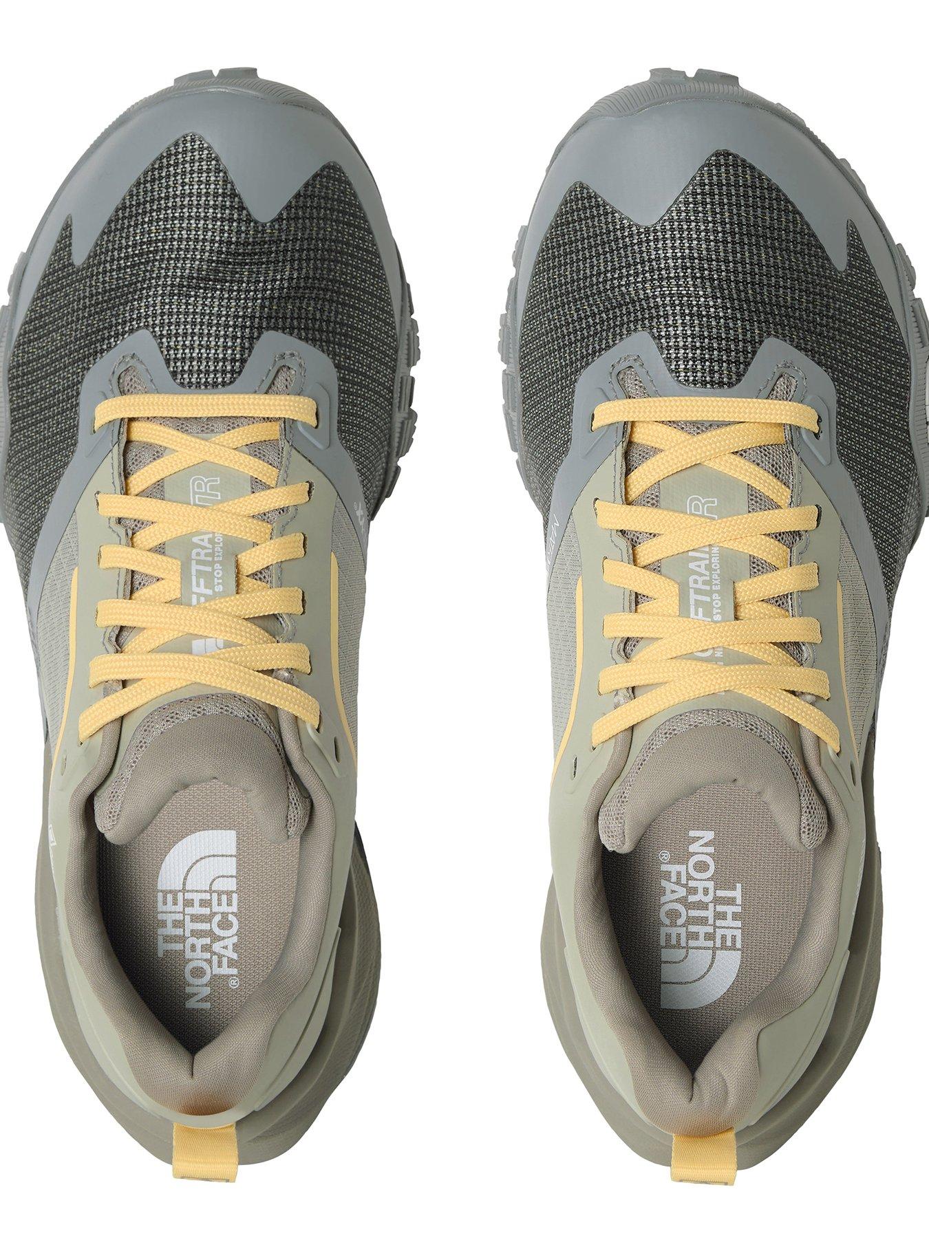 the-north-face-womens-offtrail-tr-gore-tex-shoes-beigeoutfit