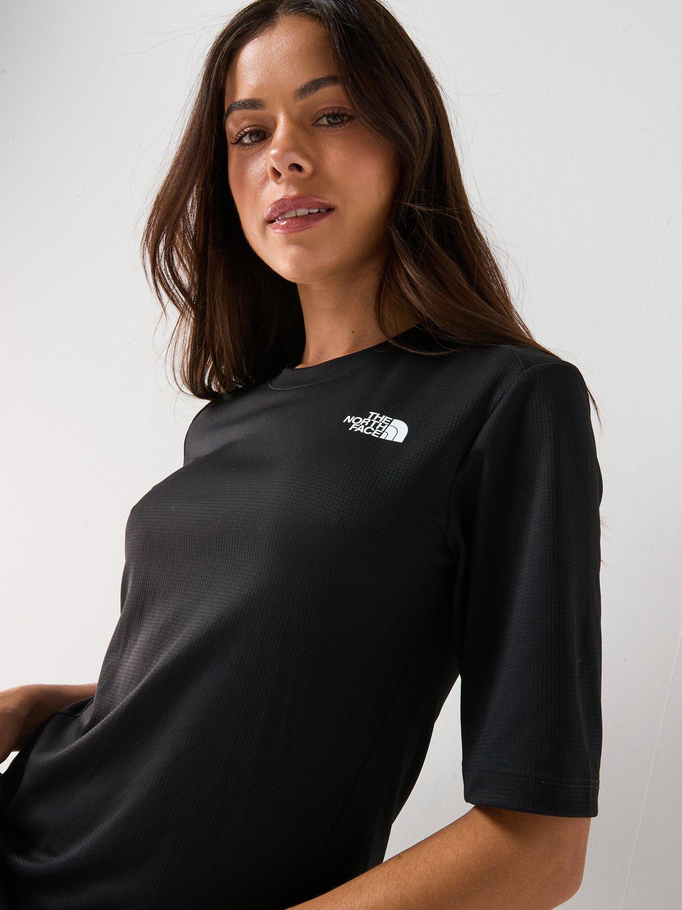 the-north-face-womens-shadow-short-sleeve-tee-blackoutfit