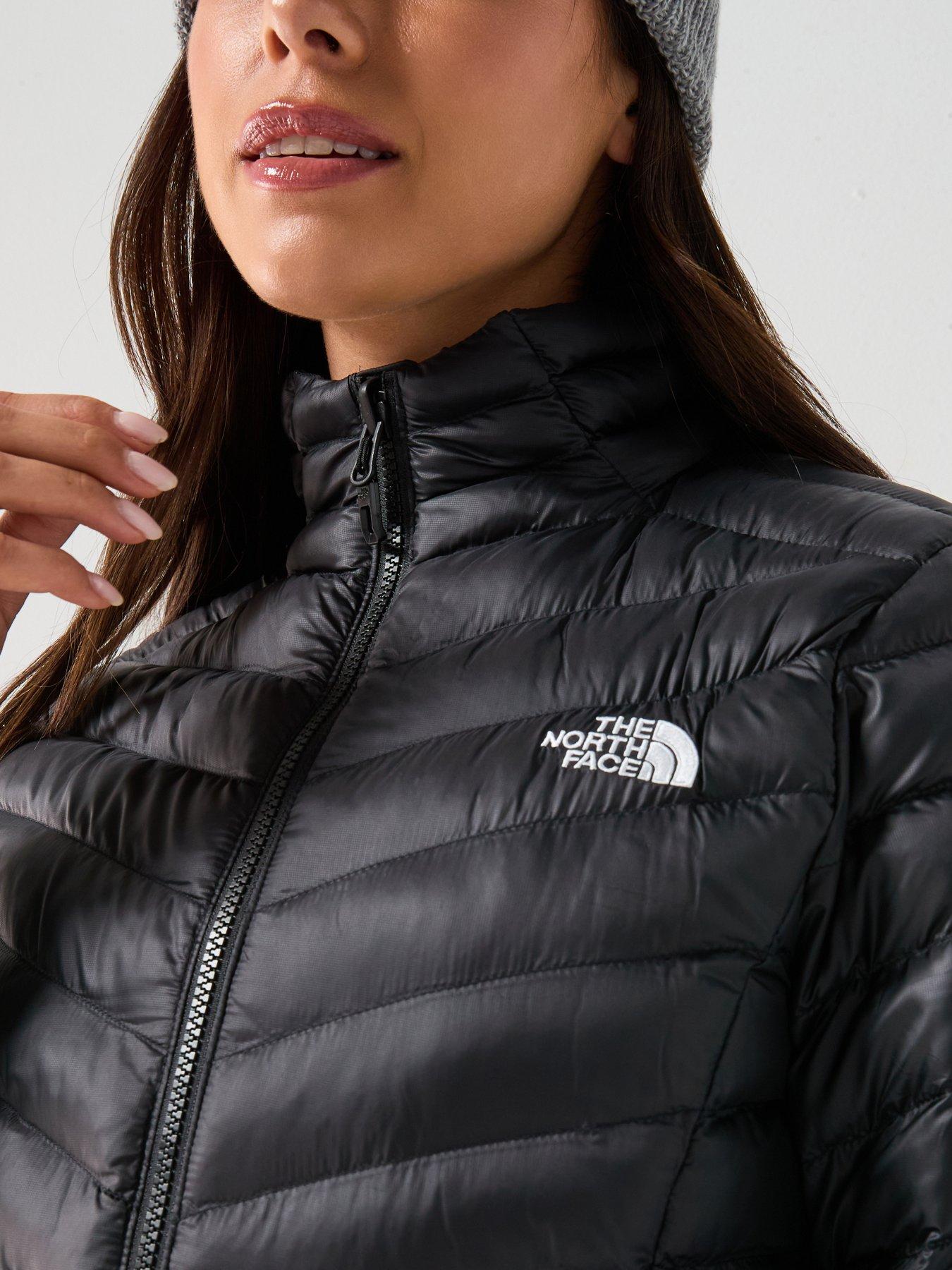 the-north-face-womens-huila-synthetic-insulation-jacket-blackoutfit