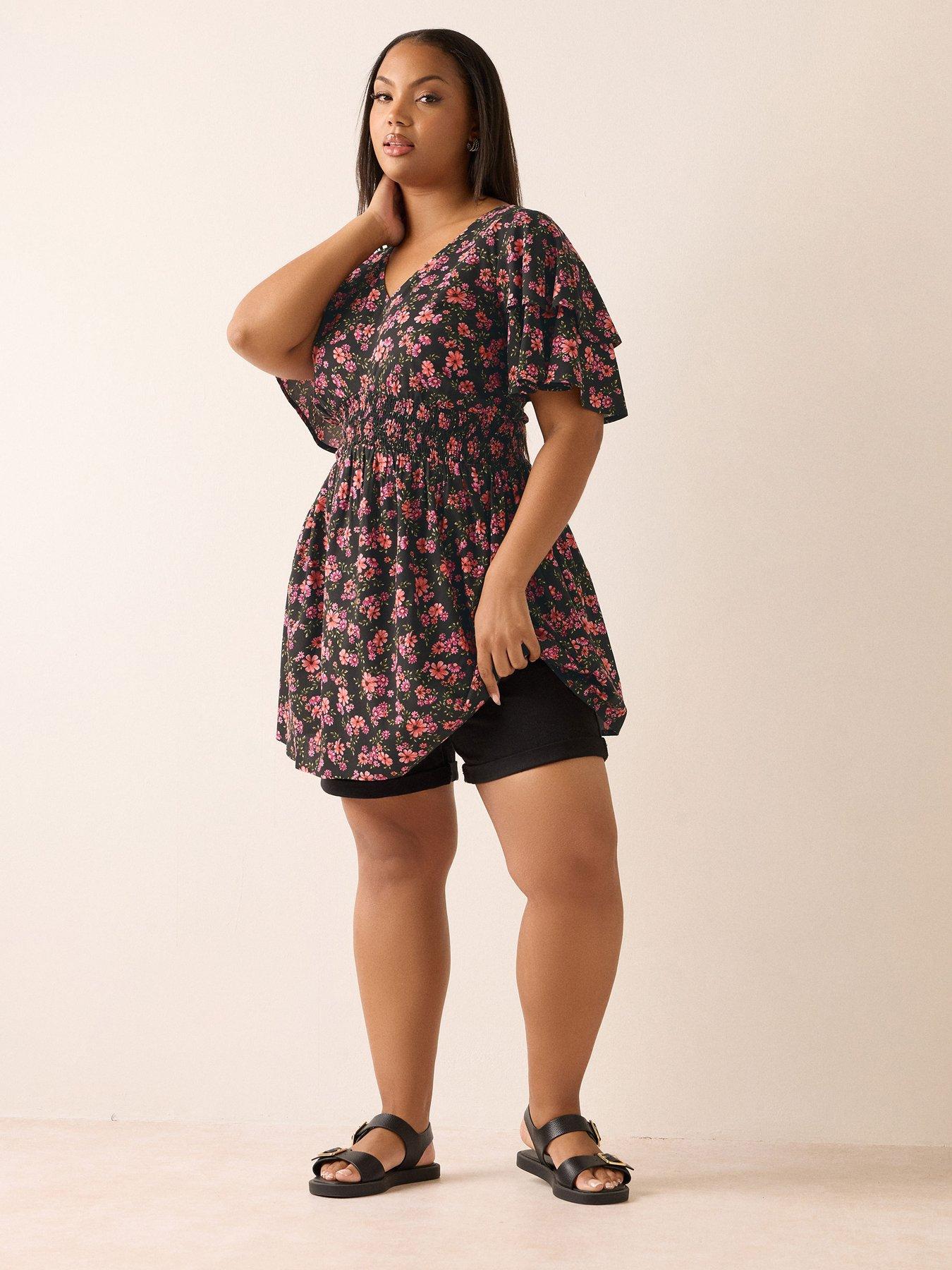 Image 3 of 4 of Yours Curve Flutter Sleeve Top - Pink