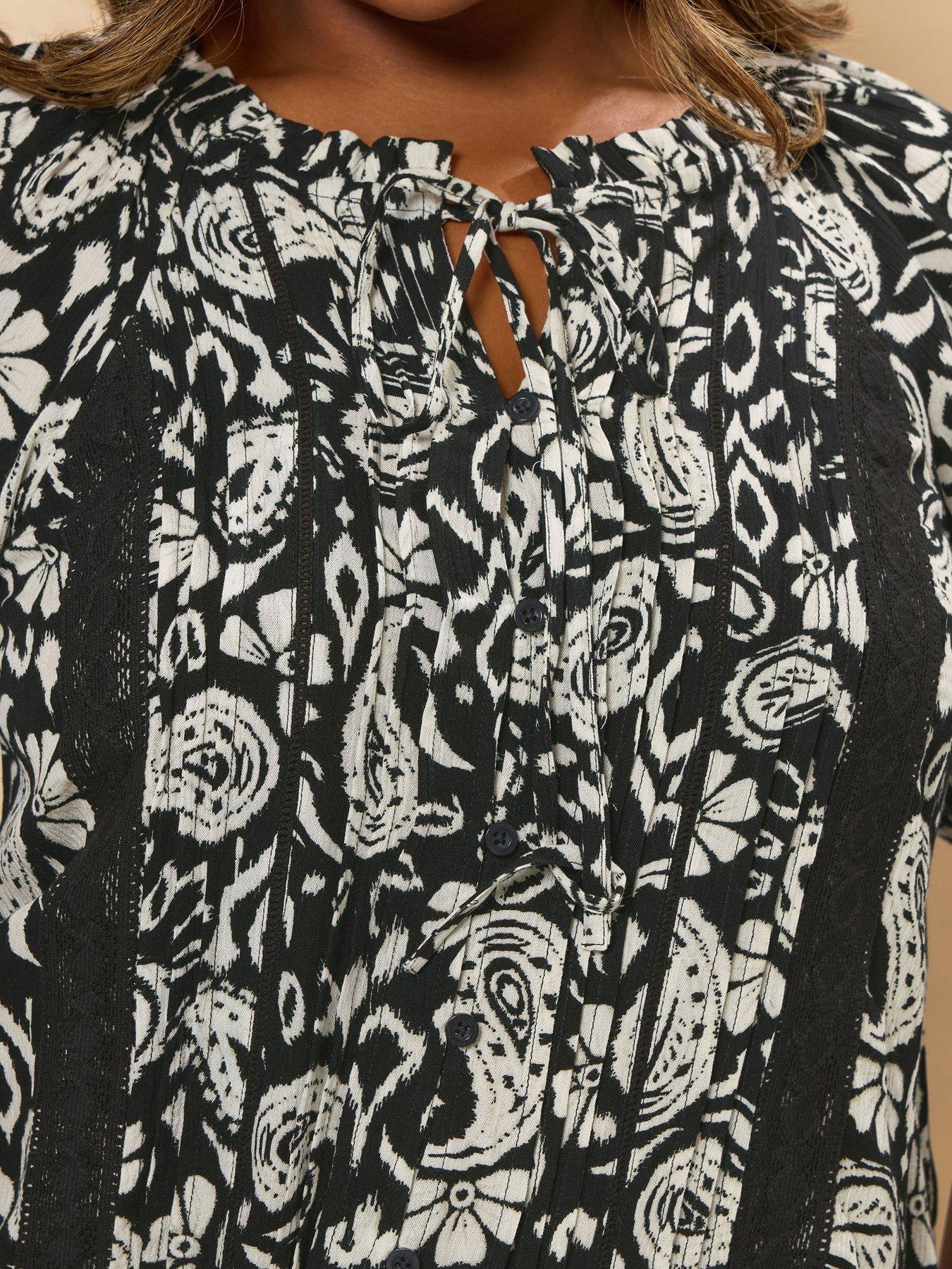 yours-curve-gypsy-pintuck-blouse-blackoutfit