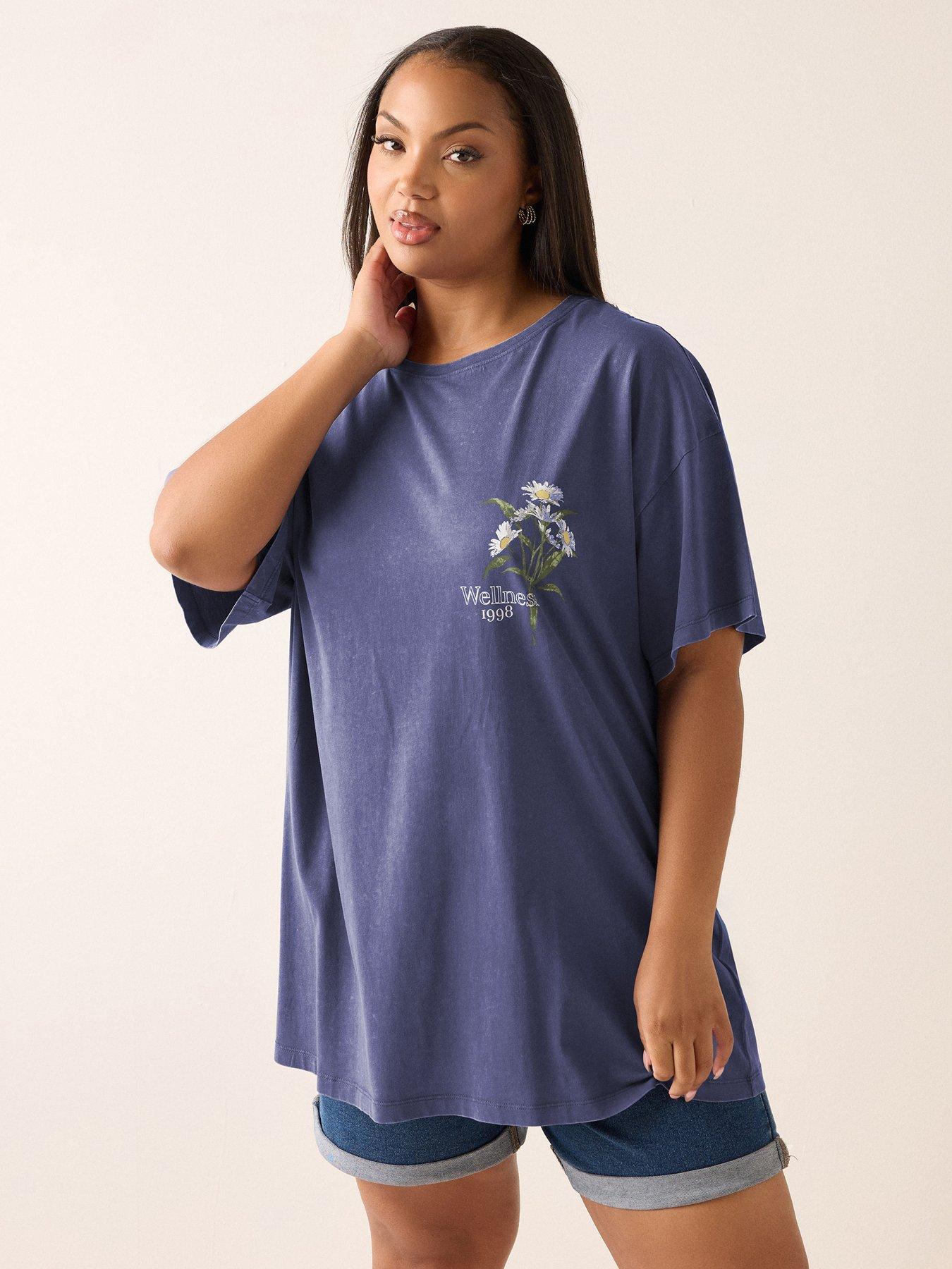 yours-curve-wellness-daisy-printed-t-shirt-blue