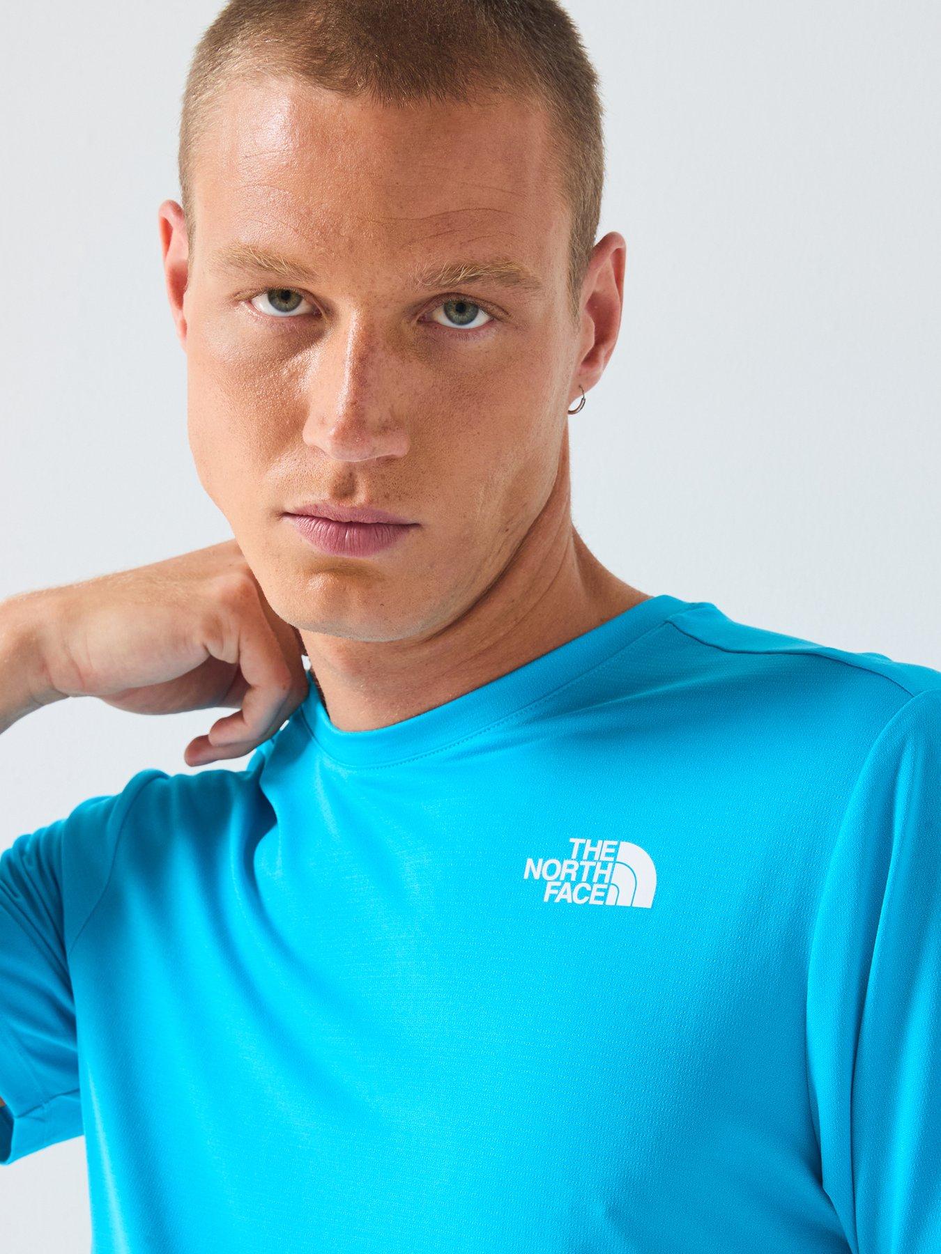 the-north-face-mens-247-ss-tee-reg-blueoutfit
