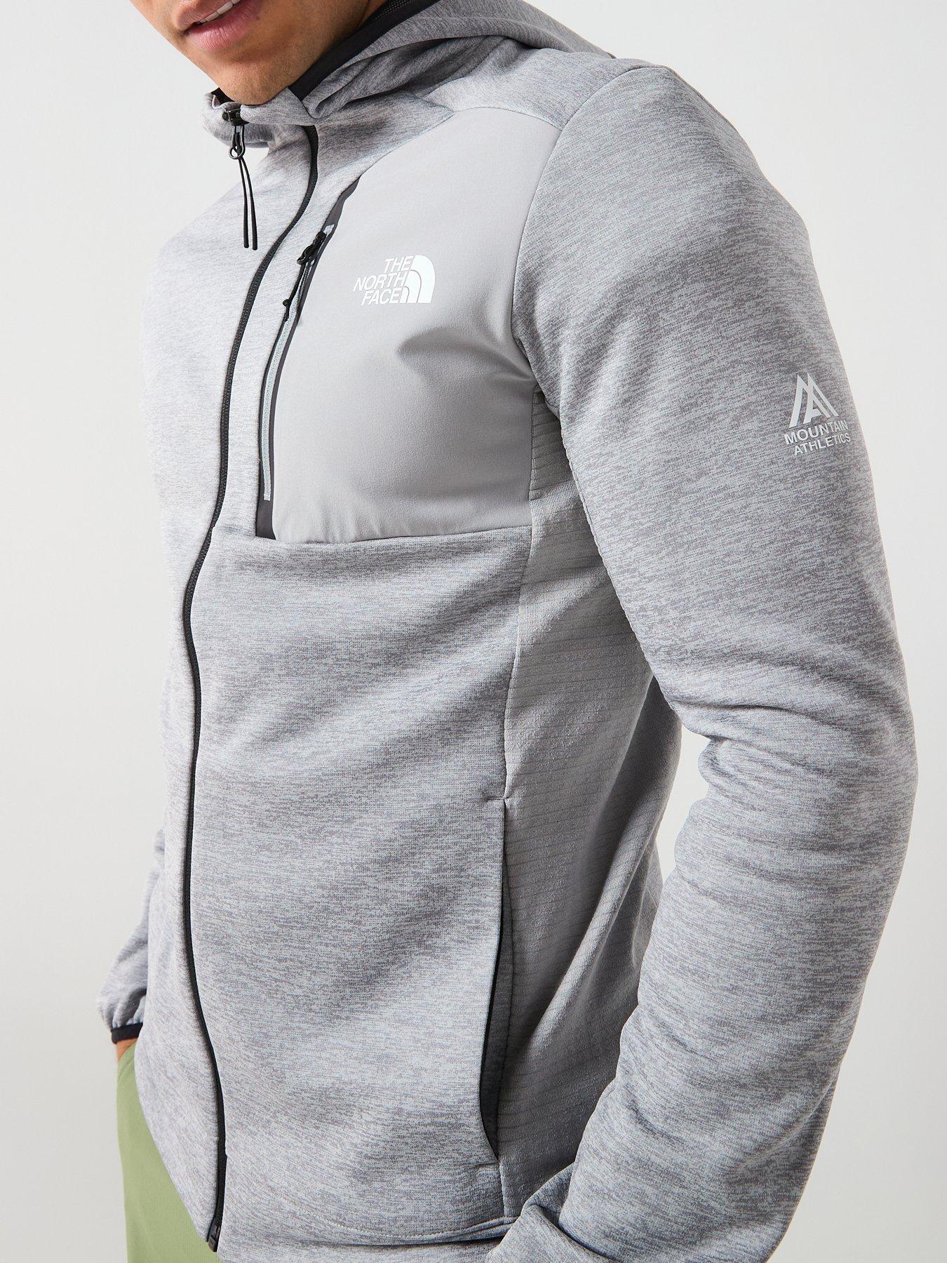 the-north-face-mens-mountain-athletics-full-zip-fleece-greyoutfit