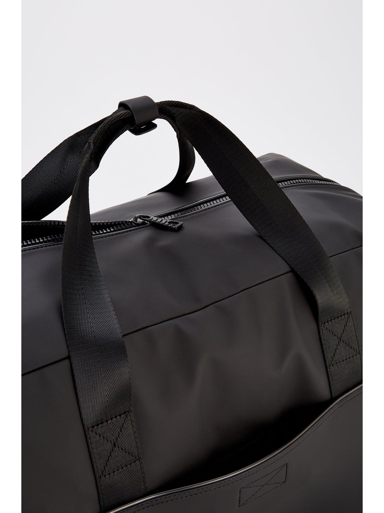 ea7-emporio-armani-train-core-holdall-bag-blackoutfit