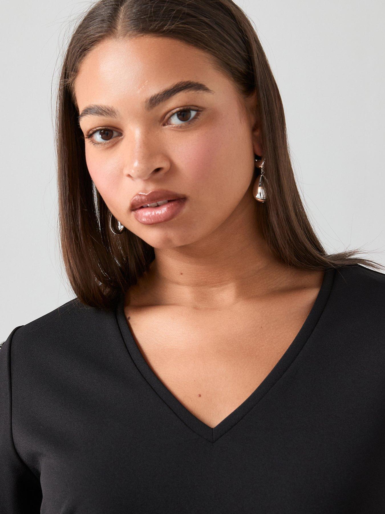 the-very-collection-curve-trim-detail-split-sleeve-top-blackoutfit