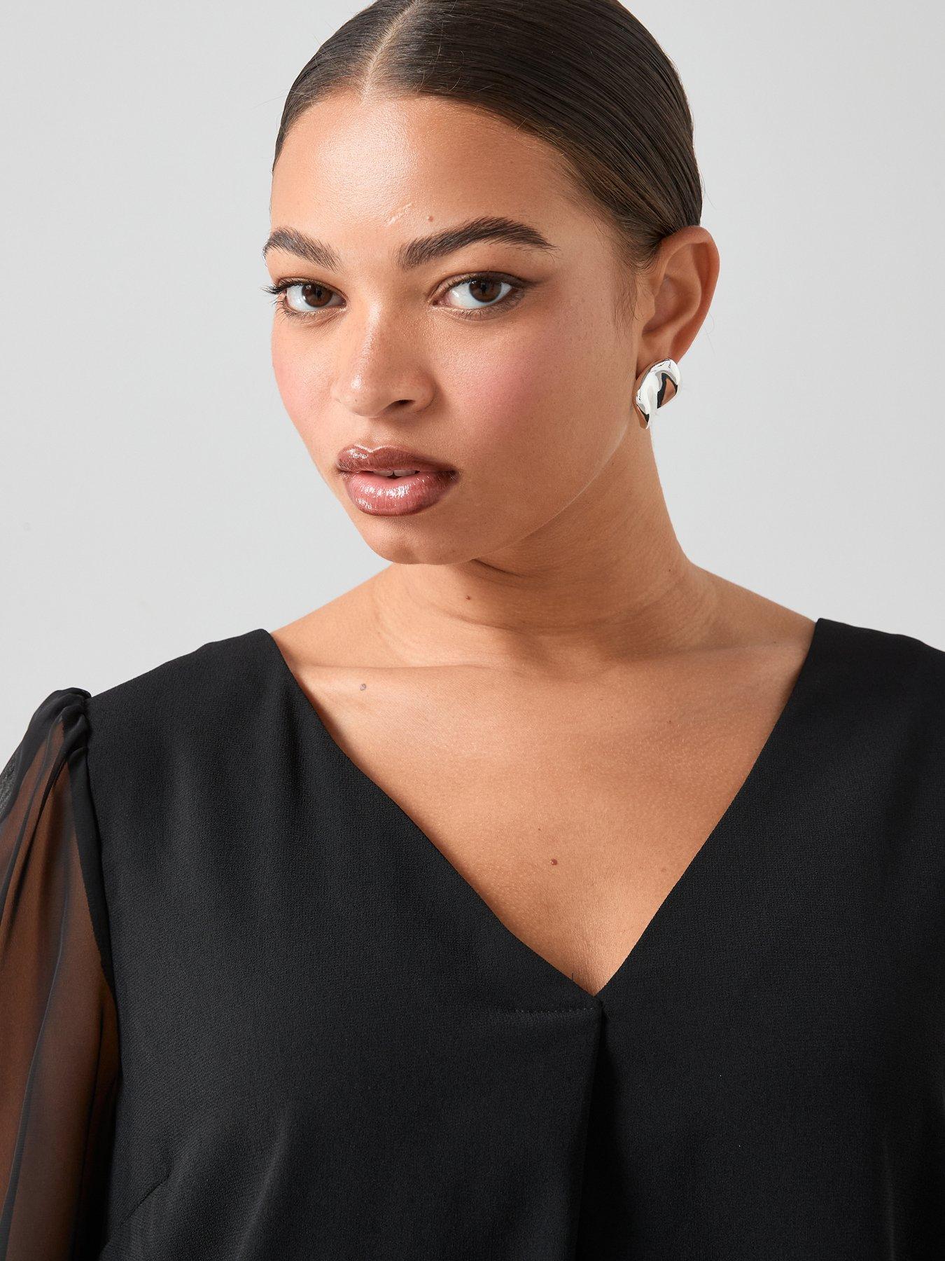 Image 6 of 7 of The Very Collection Curve Bow Back Top