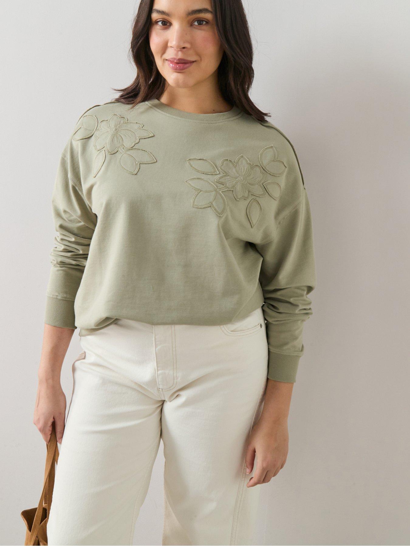 the-very-collection-curve-floral-applique-sweatoutfit