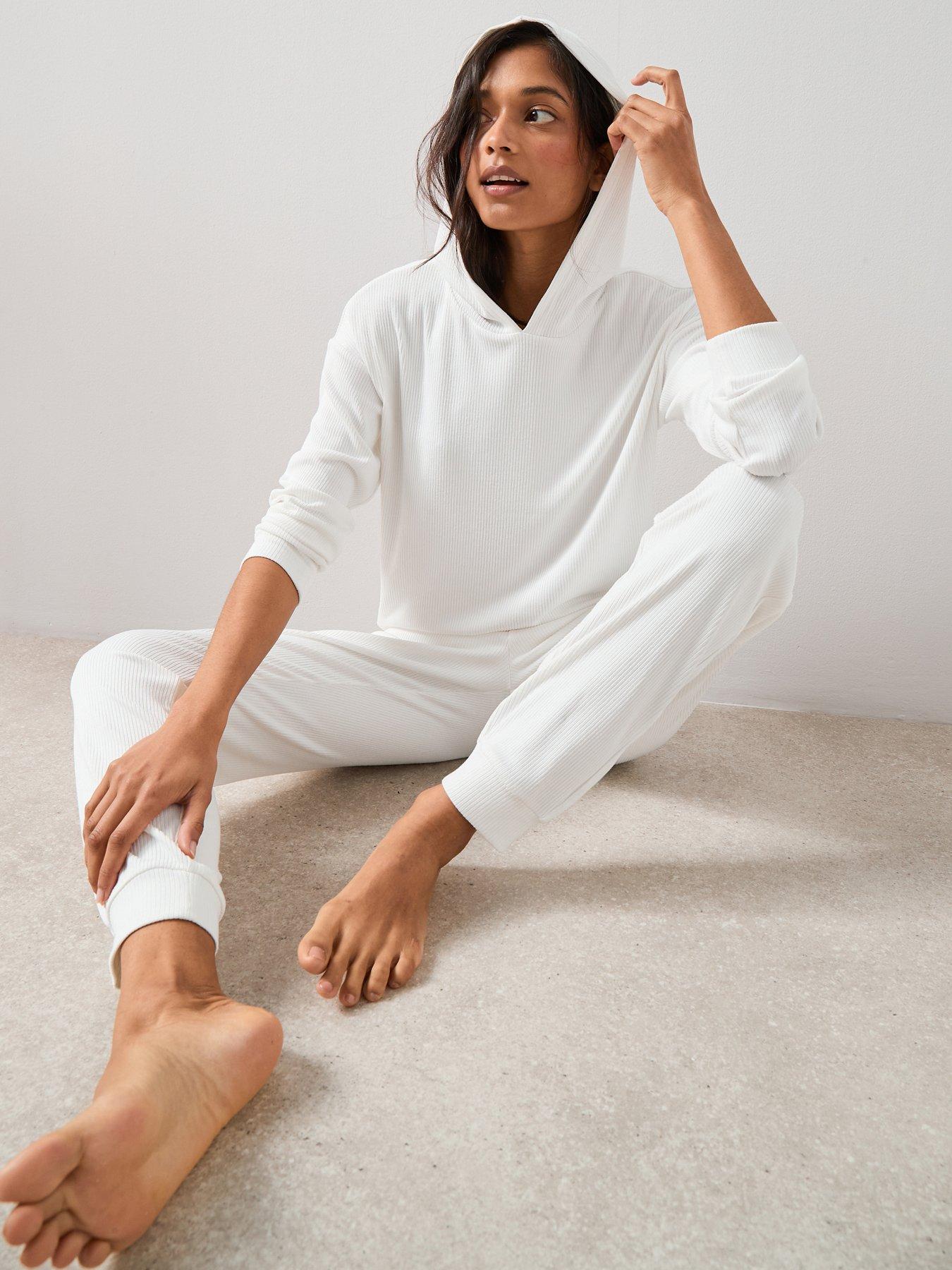 the-very-collection-soft-touch-rib-hooded-loungewear-set-creamoutfit