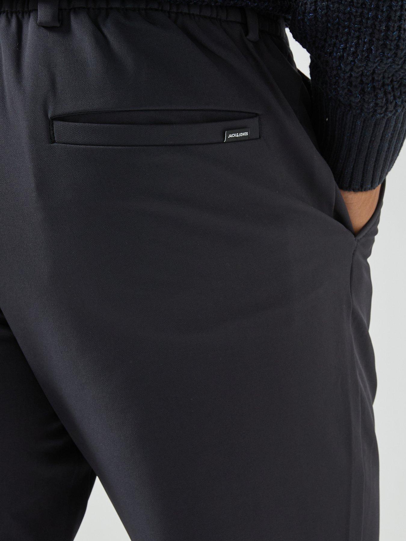 jack-jones-kane-commute-travel-smart-joggers-navyoutfit