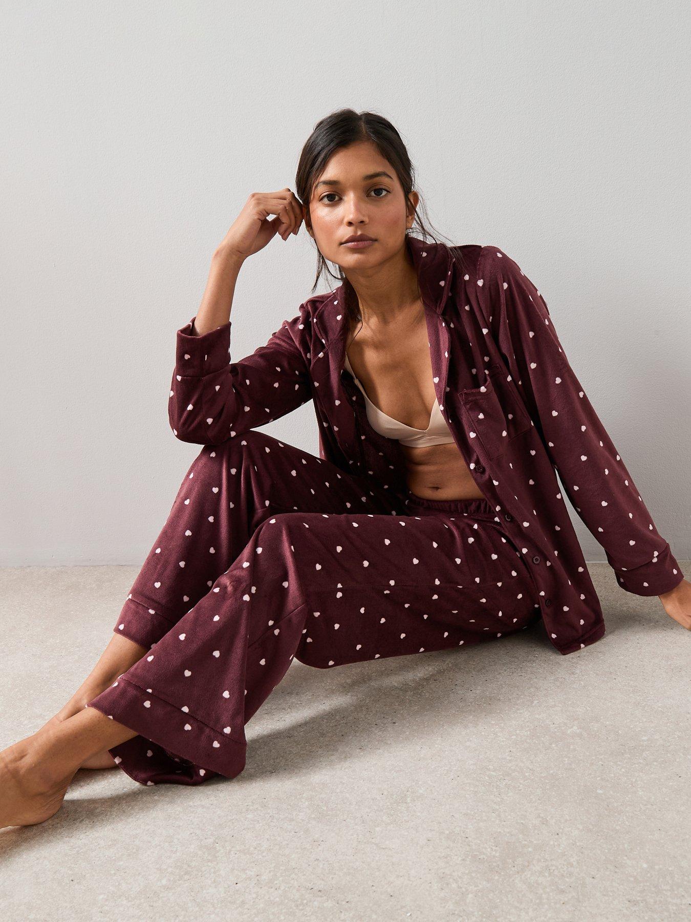 the-very-collection-baby-fleece-heart-print-revere-pyjama-set-with-eyemask-purpleoutfit