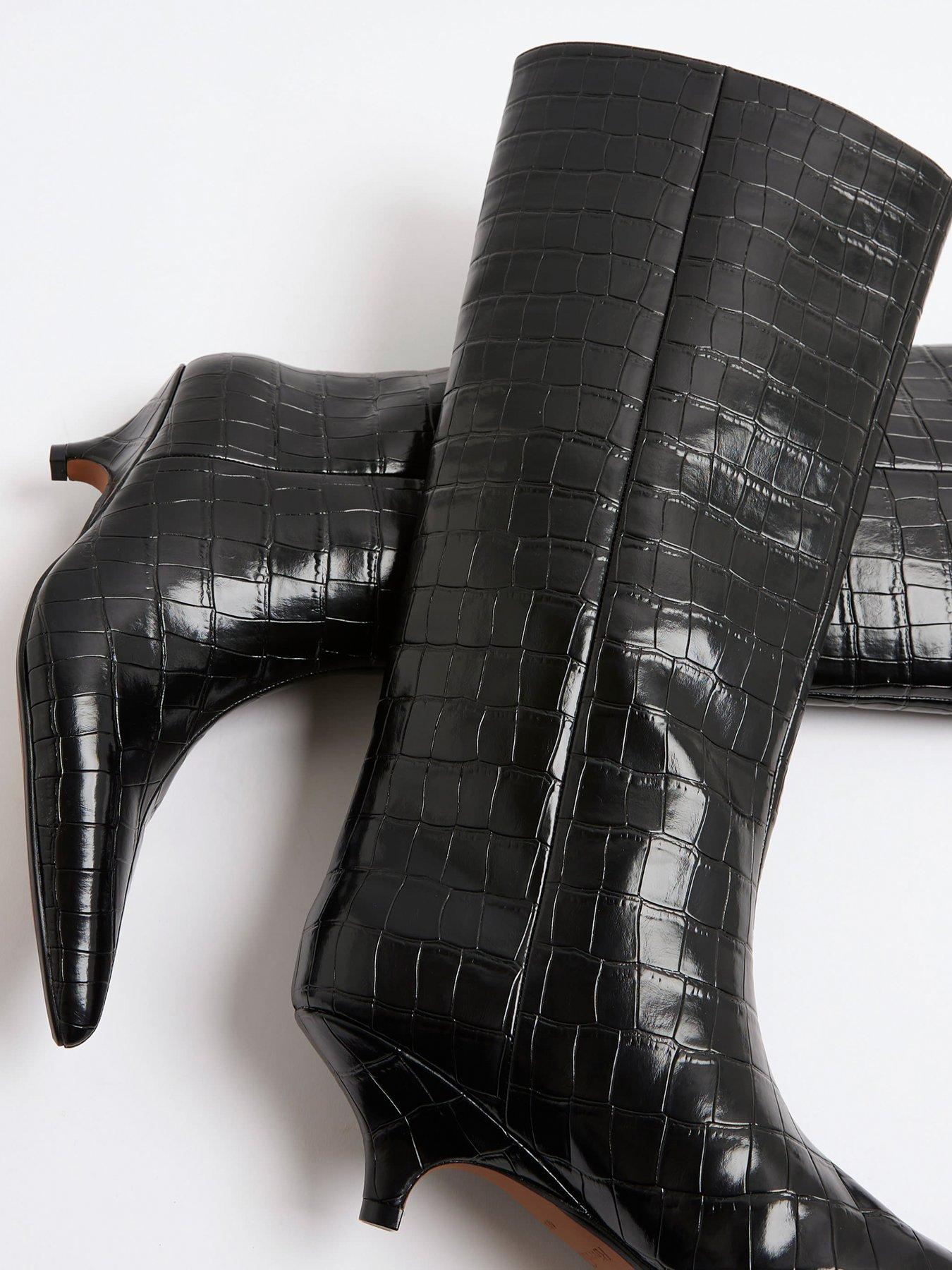 Image 6 of 6 of River Island Curved Heel Knee High Boot - Black