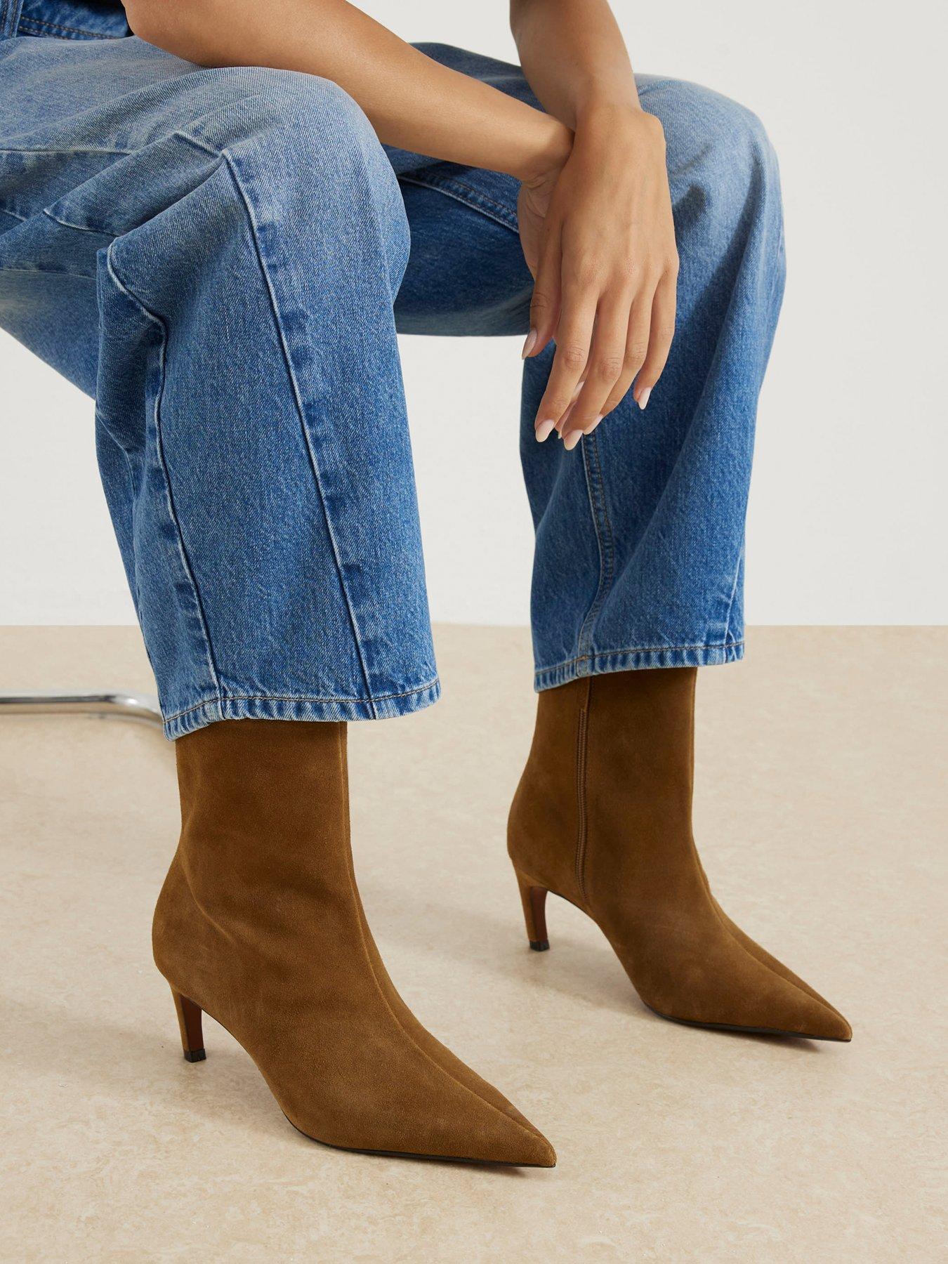 River Island Wide Suede Point Kitten Heel Boot - Brown