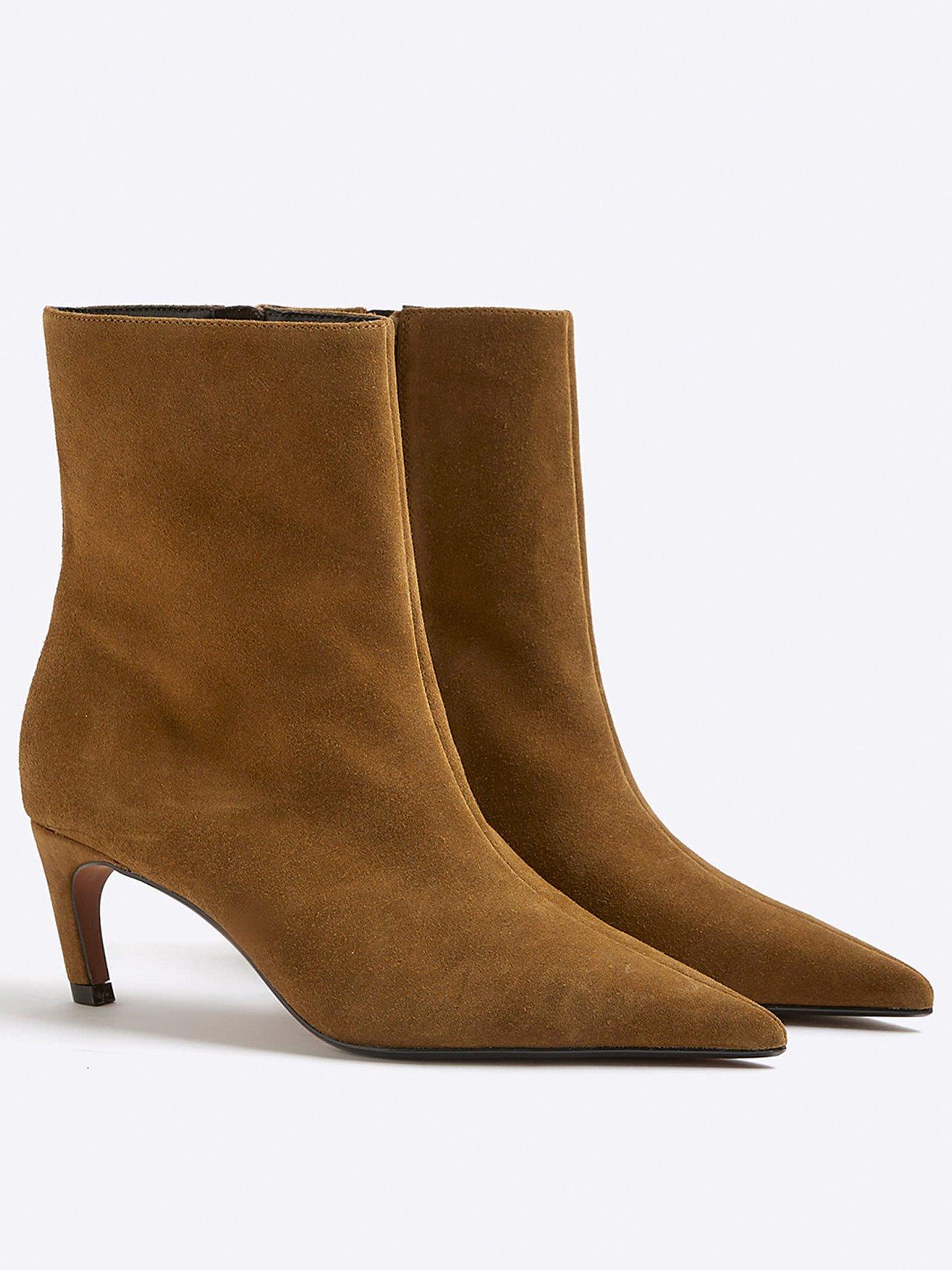 river-island-wide-suede-point-kitten-heel-boot-brownoutfit