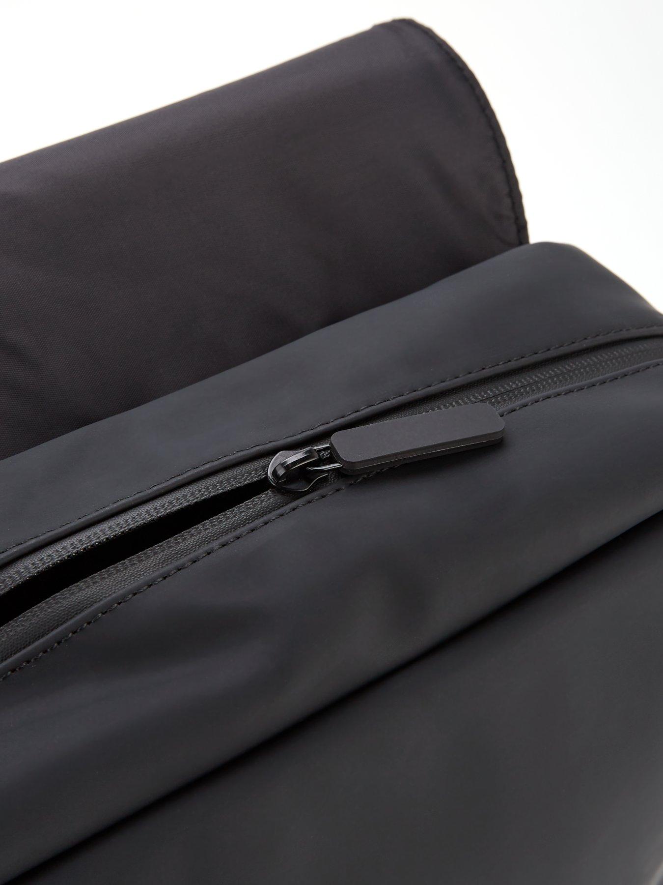 Image 4 of 4 of Mango Gum Backpack - Black