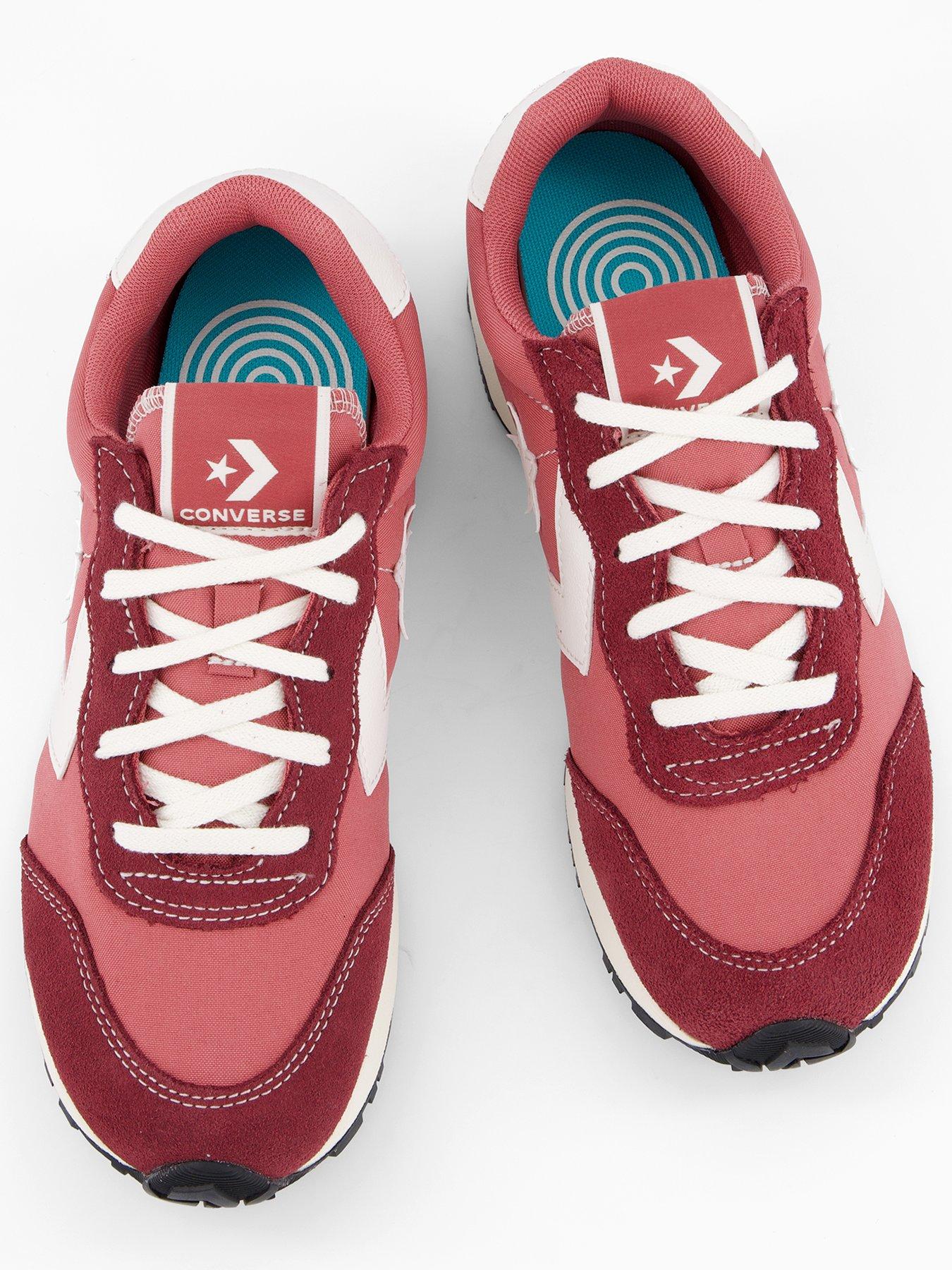 converse-womens-omega-trainer-low-top-redoutfit