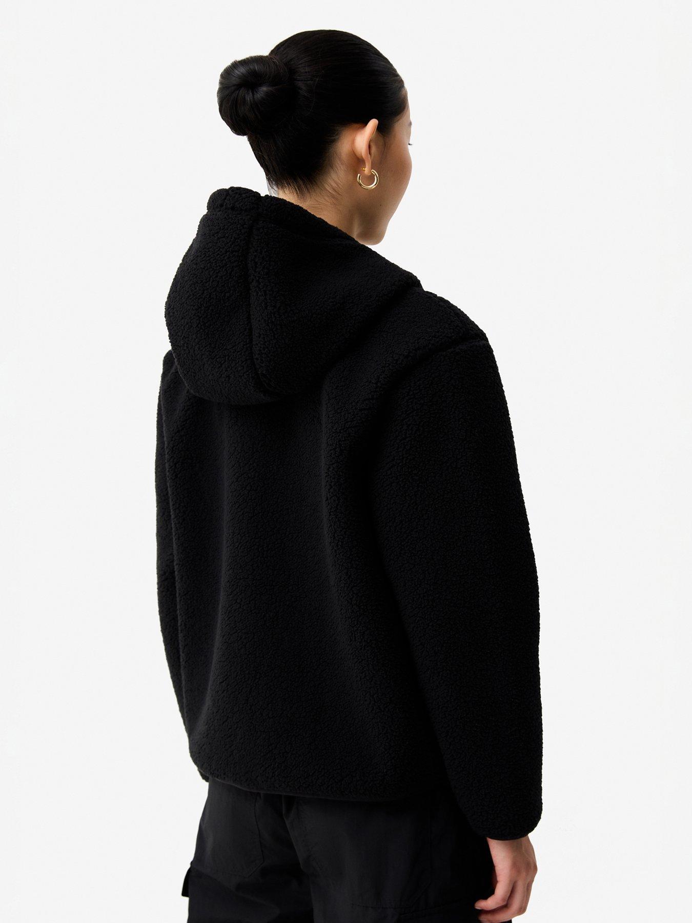 hunter-bonelle-borg-fleece-jacket-blackstillFront