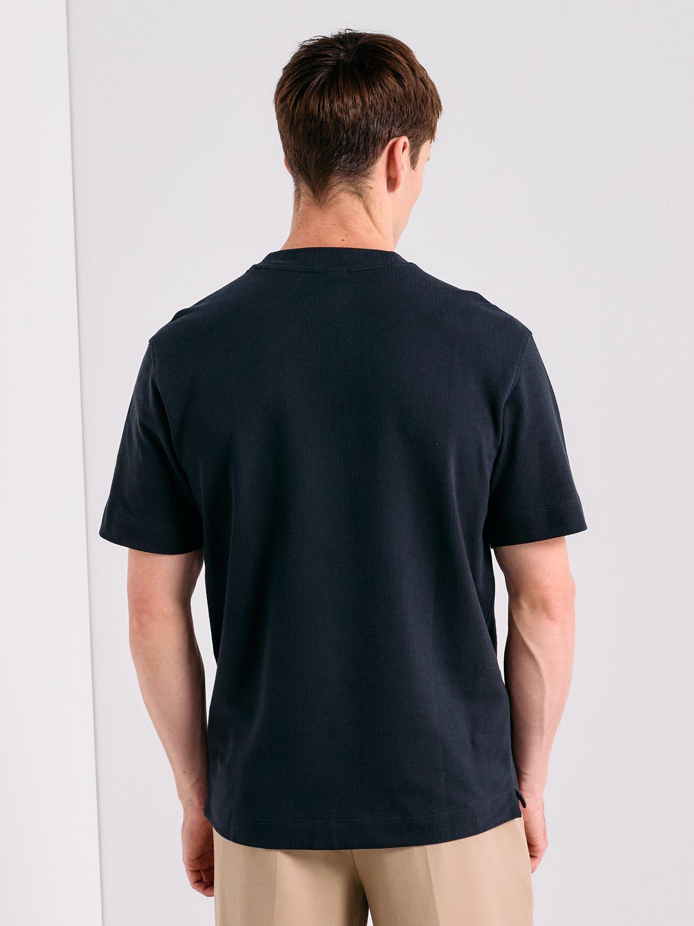 mango-algarvet-textured-t-shirt-navystillFront