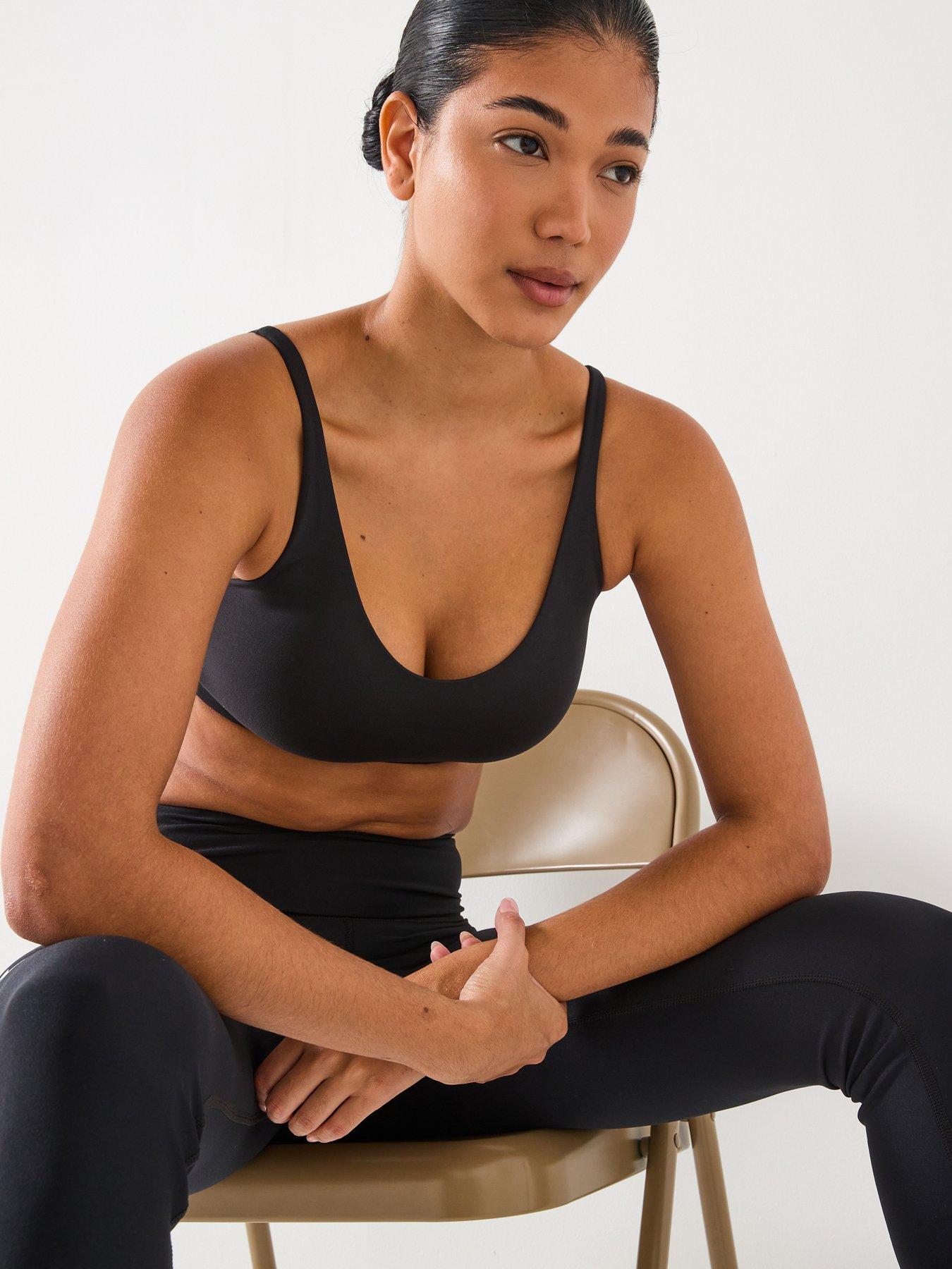 under-armour-womens-training-motion-bra-black